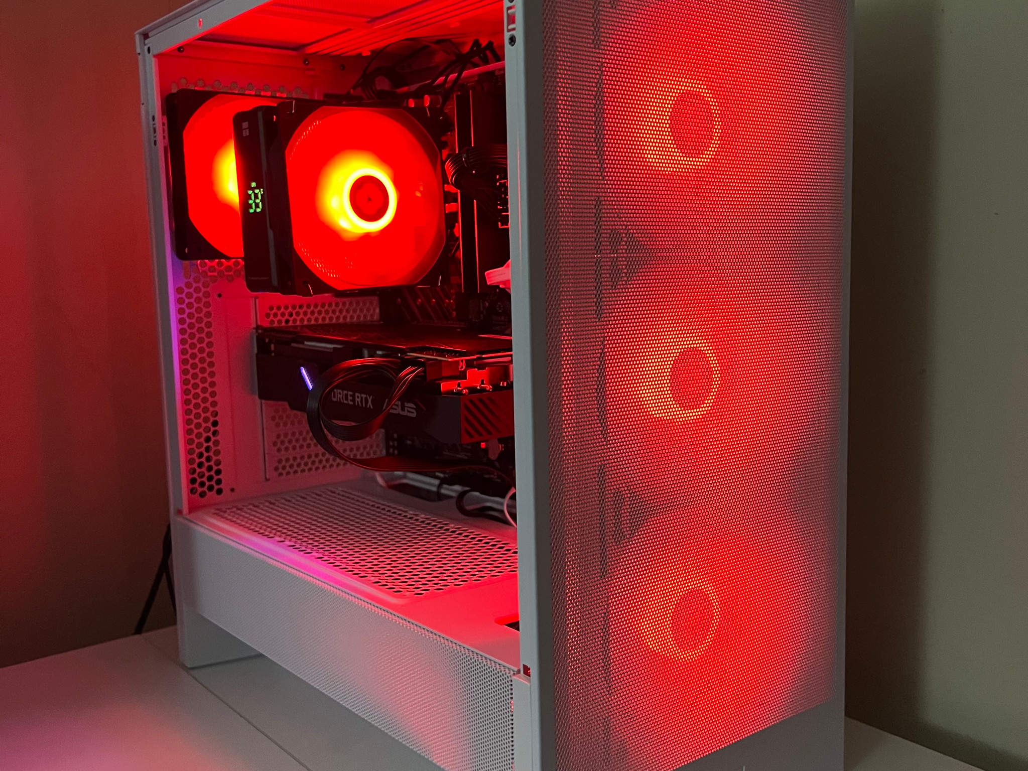 Gaming pc |RTX 2080| Intel core i7 8700| 16gb ddr4| 1.5tb ssd