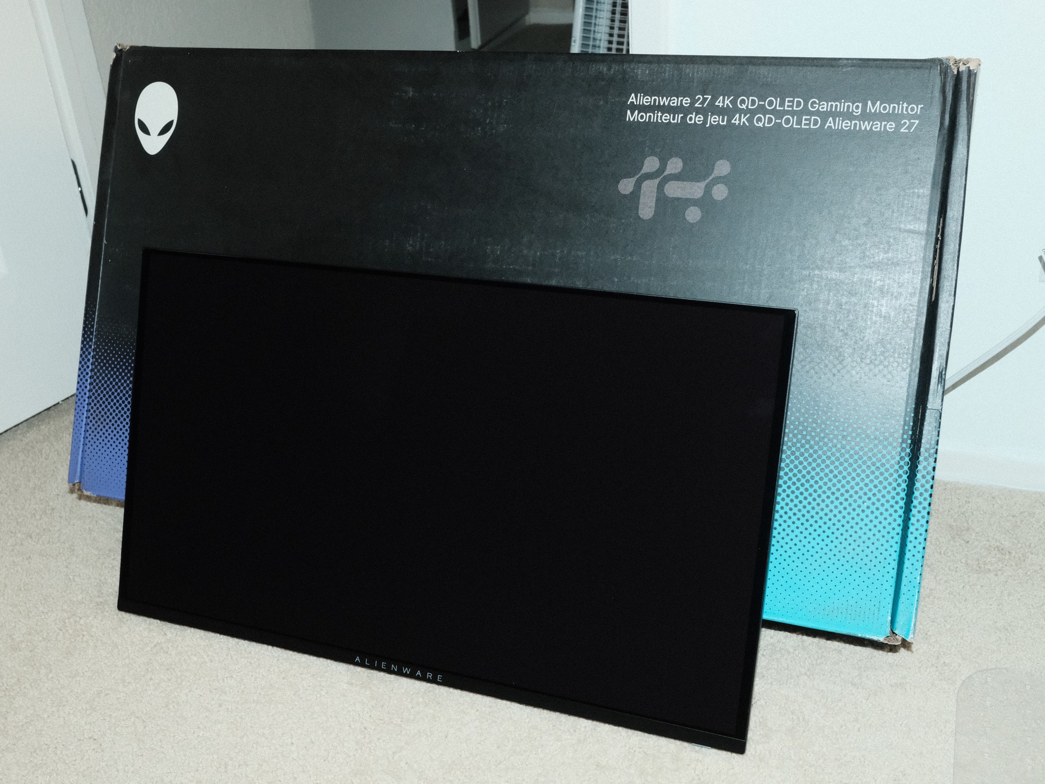 Dell Alienware 27 inch QD-OLED 4K 240Hz monitor AW2725Q - lightly used with original box