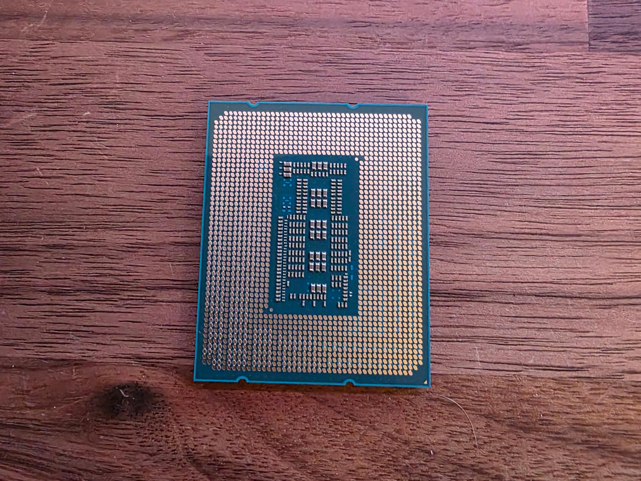 Intel i5-14400F + Msi B760M VC WIFI + cpu cooler