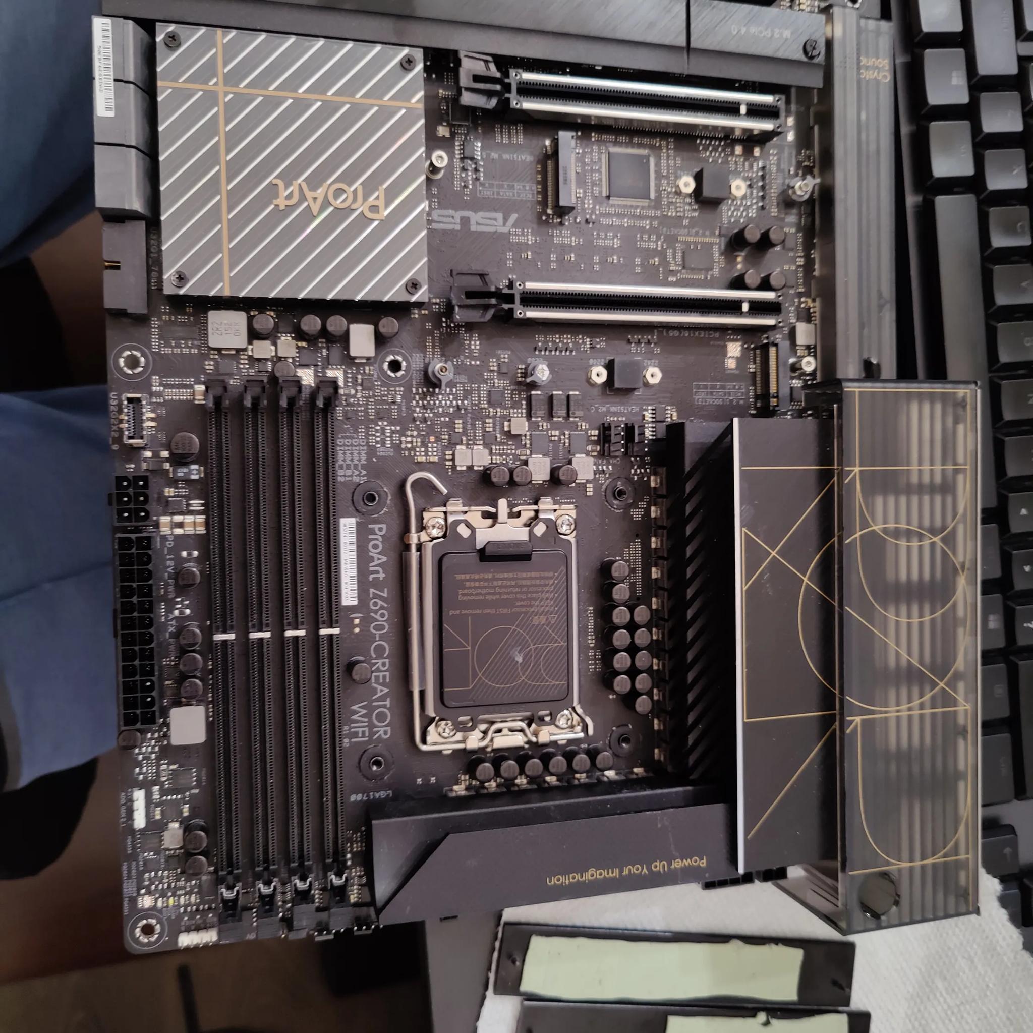 Asus z690 Proart