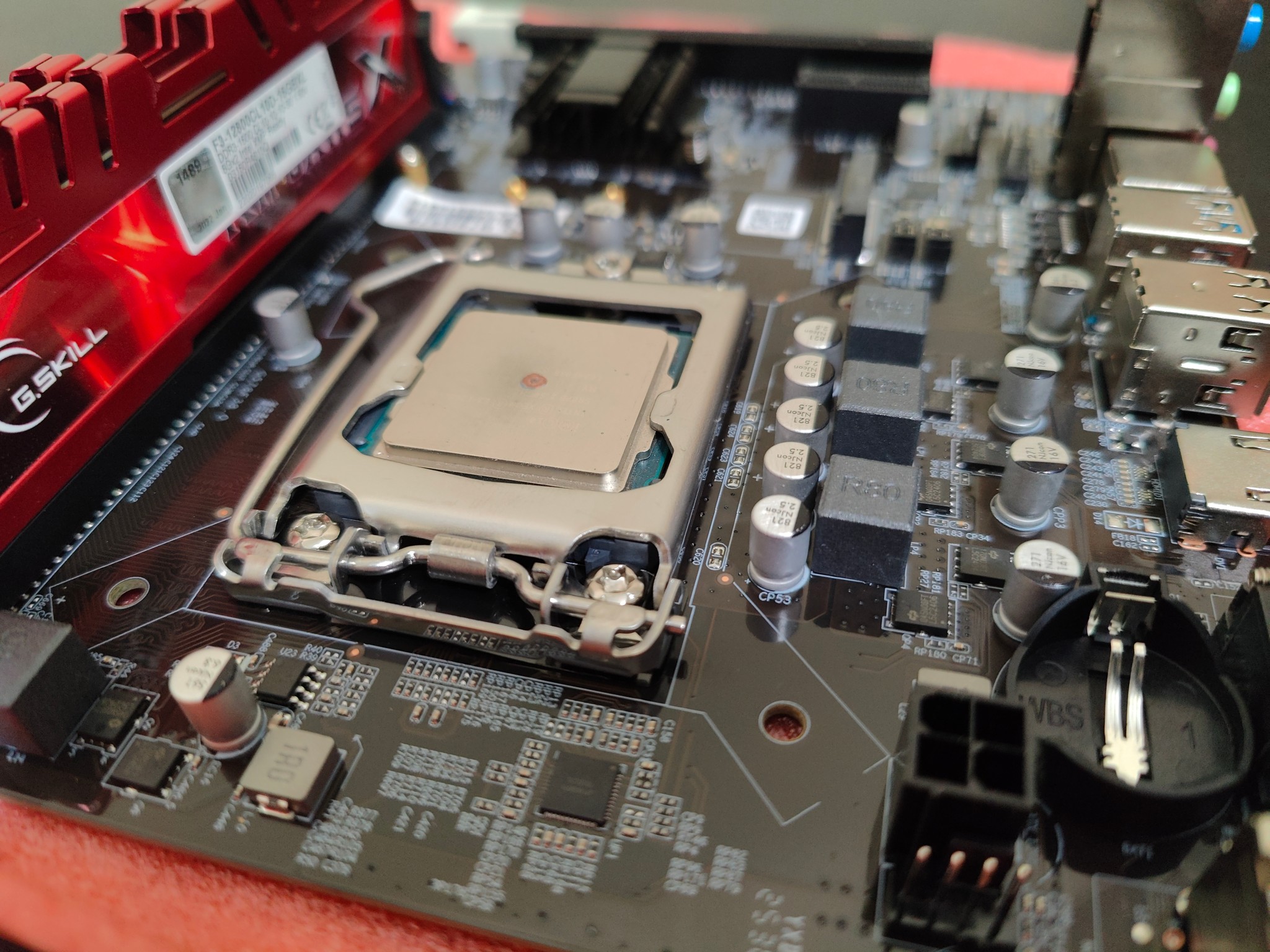 Mini ATX Soyo B75 Intel i5 3570 4C 4T 16GB DDR3 RAM