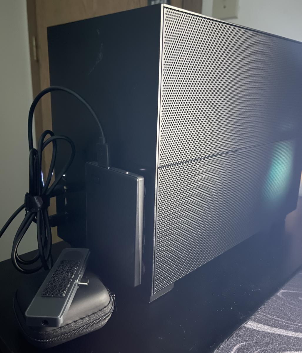 Glorious SFF Mini ITX PC