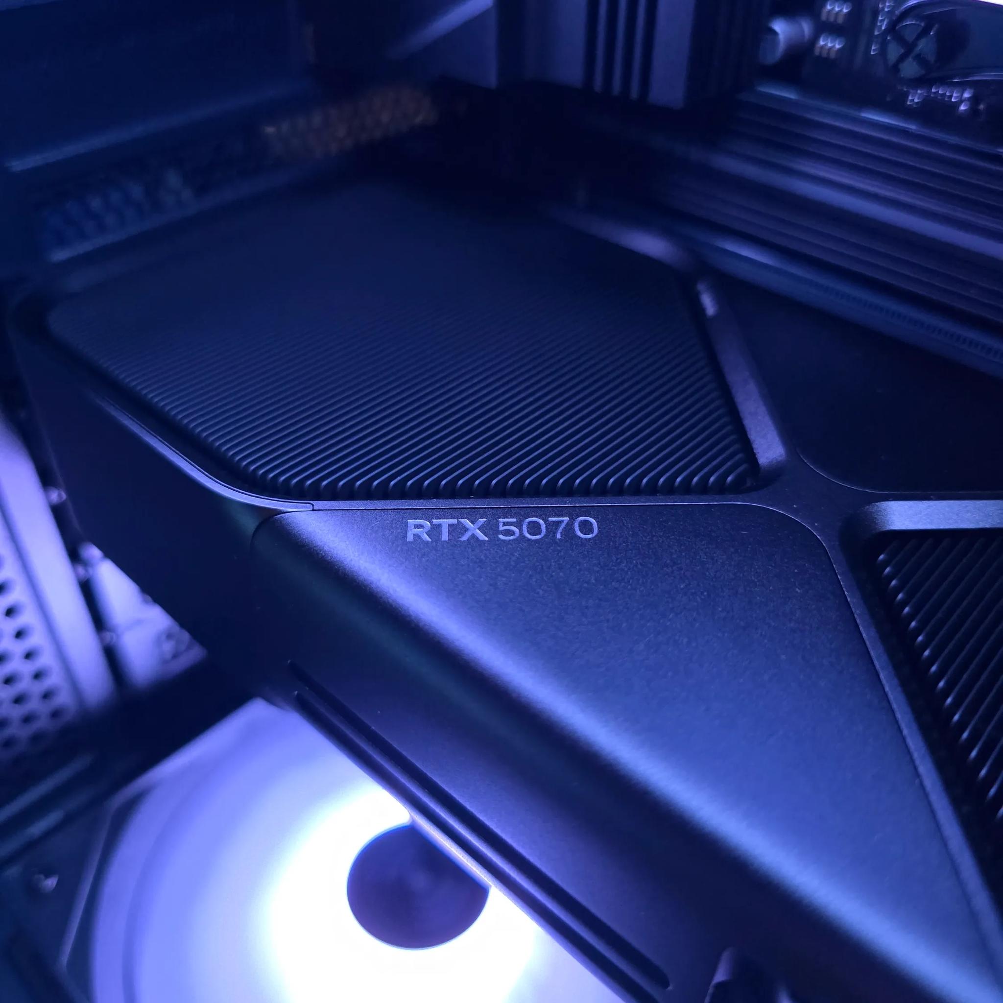 🚀 1440P ALL NEW CUSTOM AM5 PC | RTX 5070 FE | RYZEN 7 7700x | 2TB SSD | 32GB DDR5 6000MHZ CL32 🚀