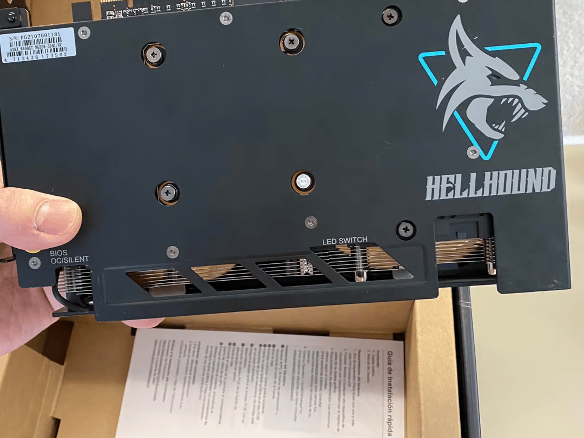 PowerColor Radeon RX 6600XT Hellhound