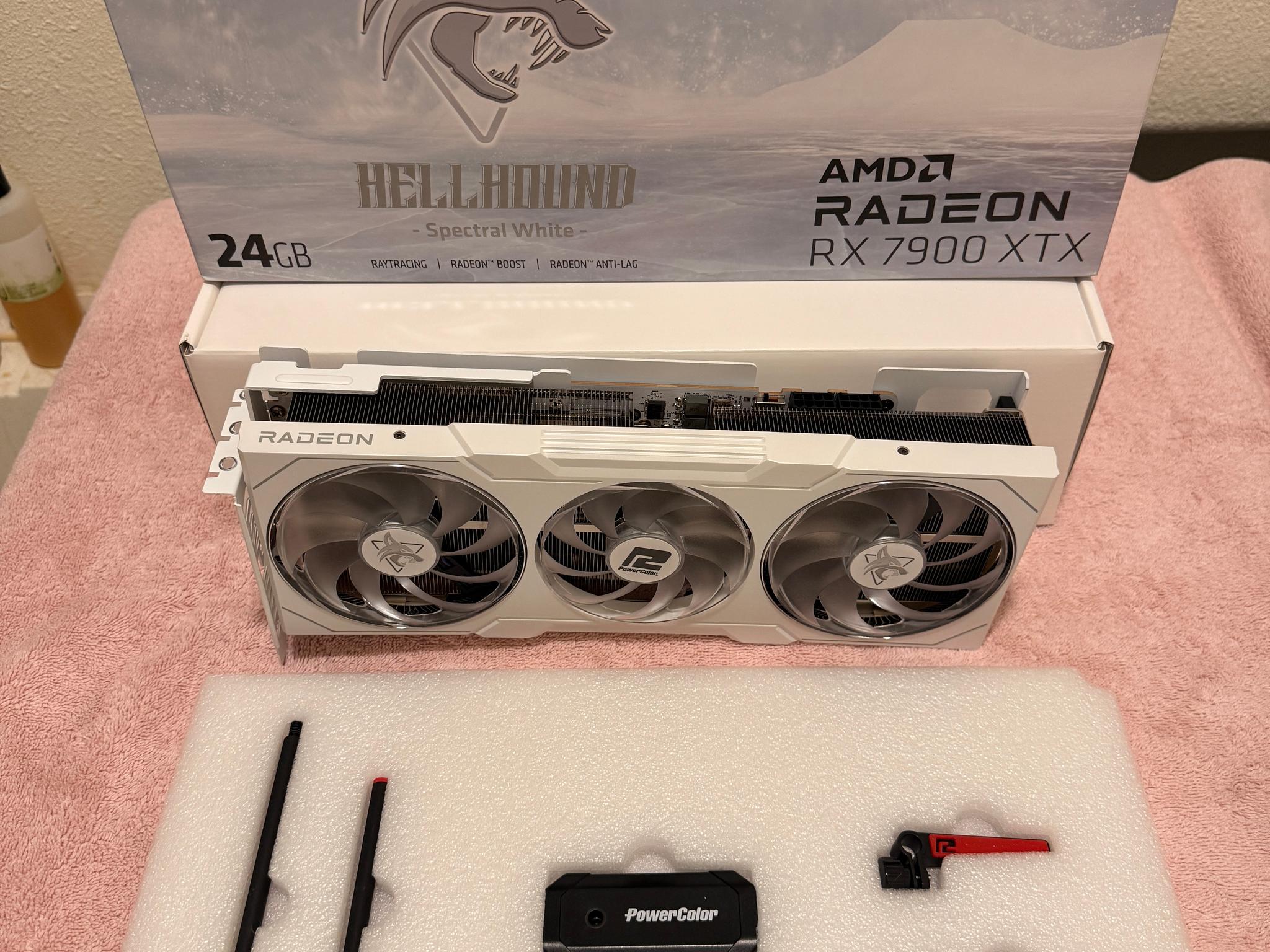 PowerColor Hellhound Spectral White Radeon RX 7900 XTX