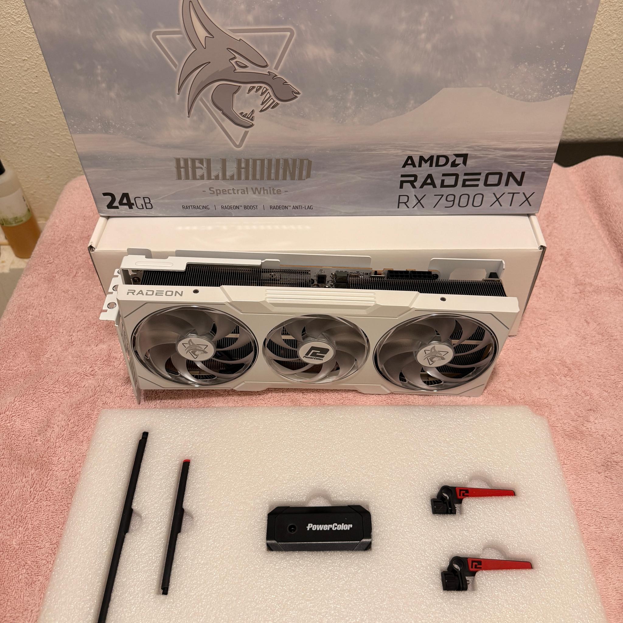 PowerColor Hellhound Spectral White Radeon RX 7900 XTX