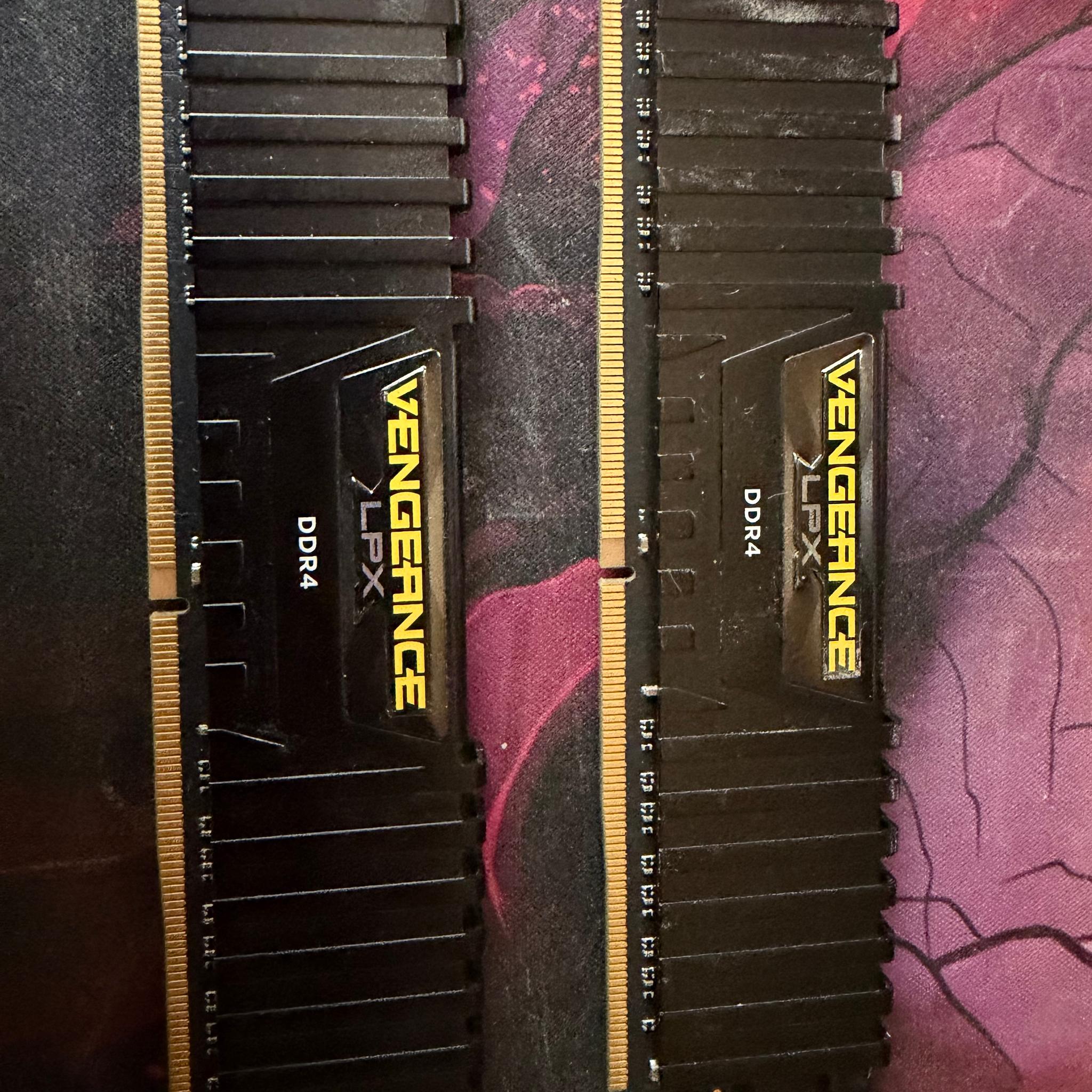 Corsair Vengeance LPX 8 GB (2x 4 GB)DDR4 2133 MHz