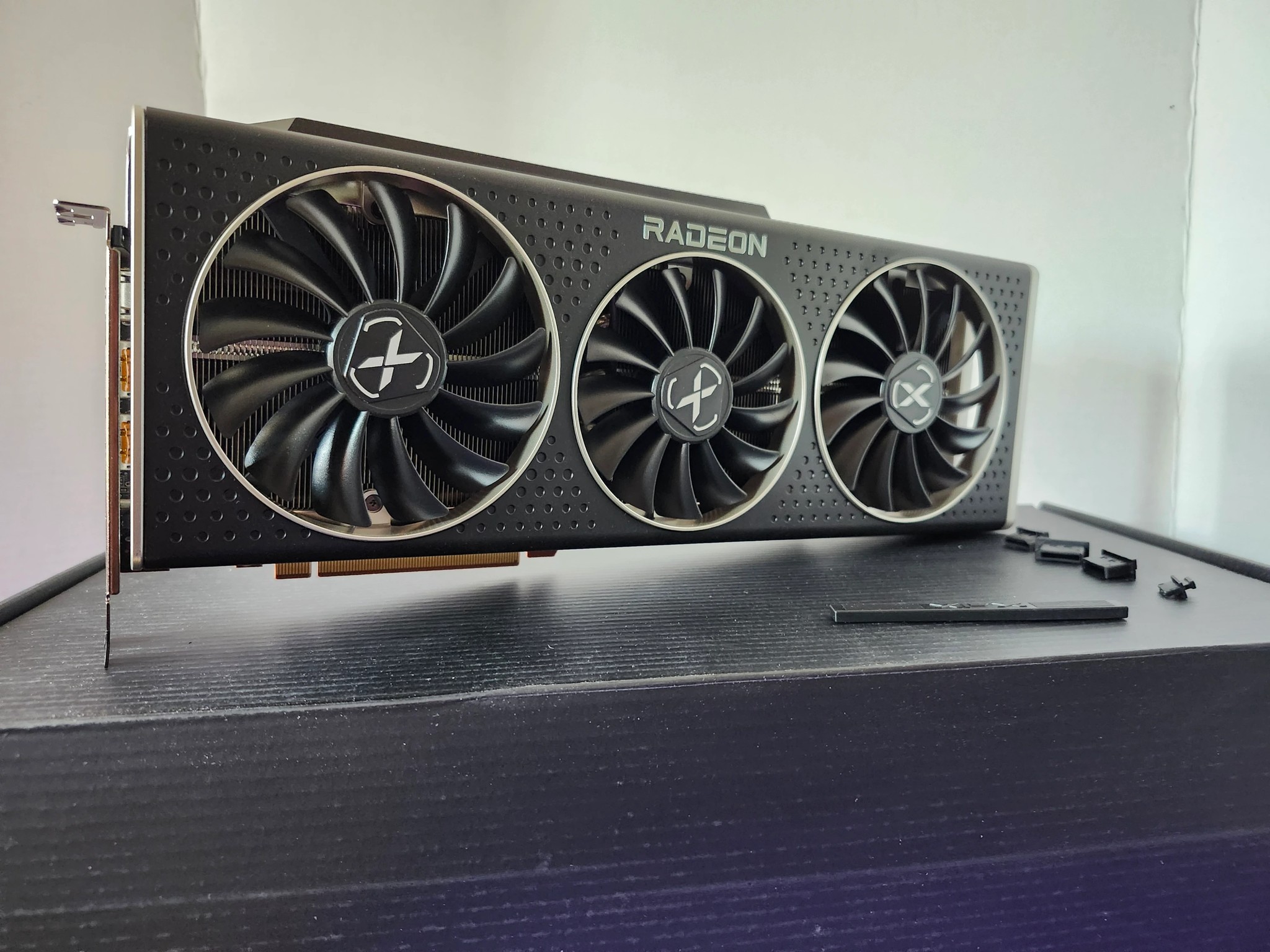 XFX Speedster MERC319 Radeon RX 6800 XT