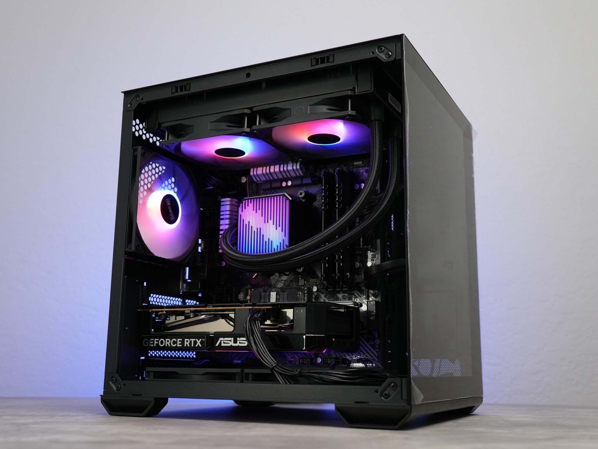 RTX 5060 | RYZEN 7 3700X | 32GB RAM | 1TB SSD | WINDOWS 11 |