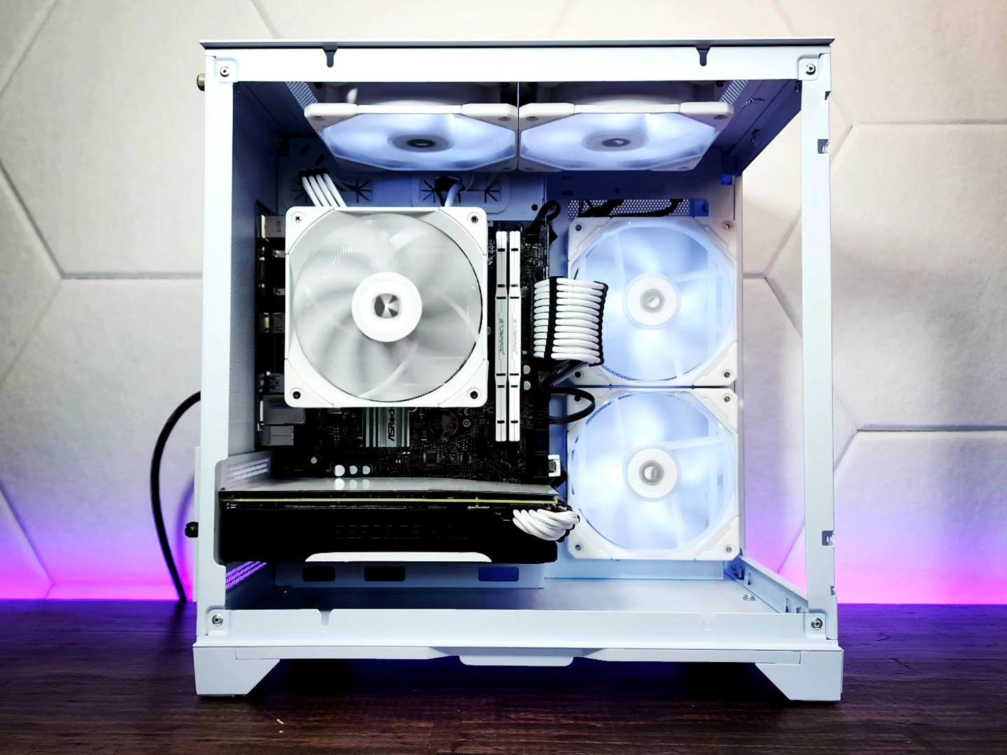 🤍💙🤍 RTX 2060 // Core i5 8500 // 16GB 3600MHz* // 1TB SSD