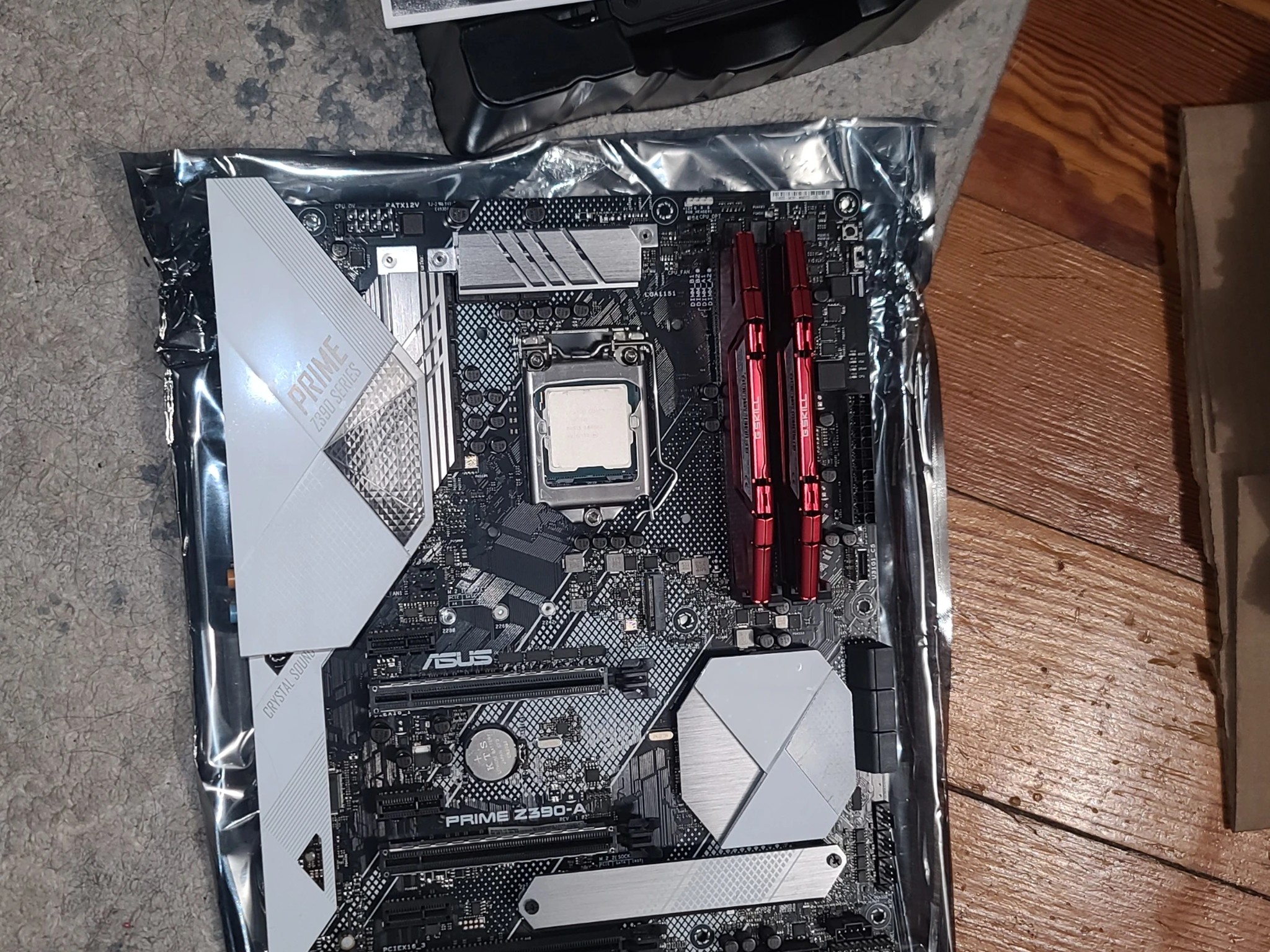 FOR SALE! Asus PRIME Z390-A ATX LGA1151 Motherboard + Intel Core i7-9700K Ram and cooler incl.