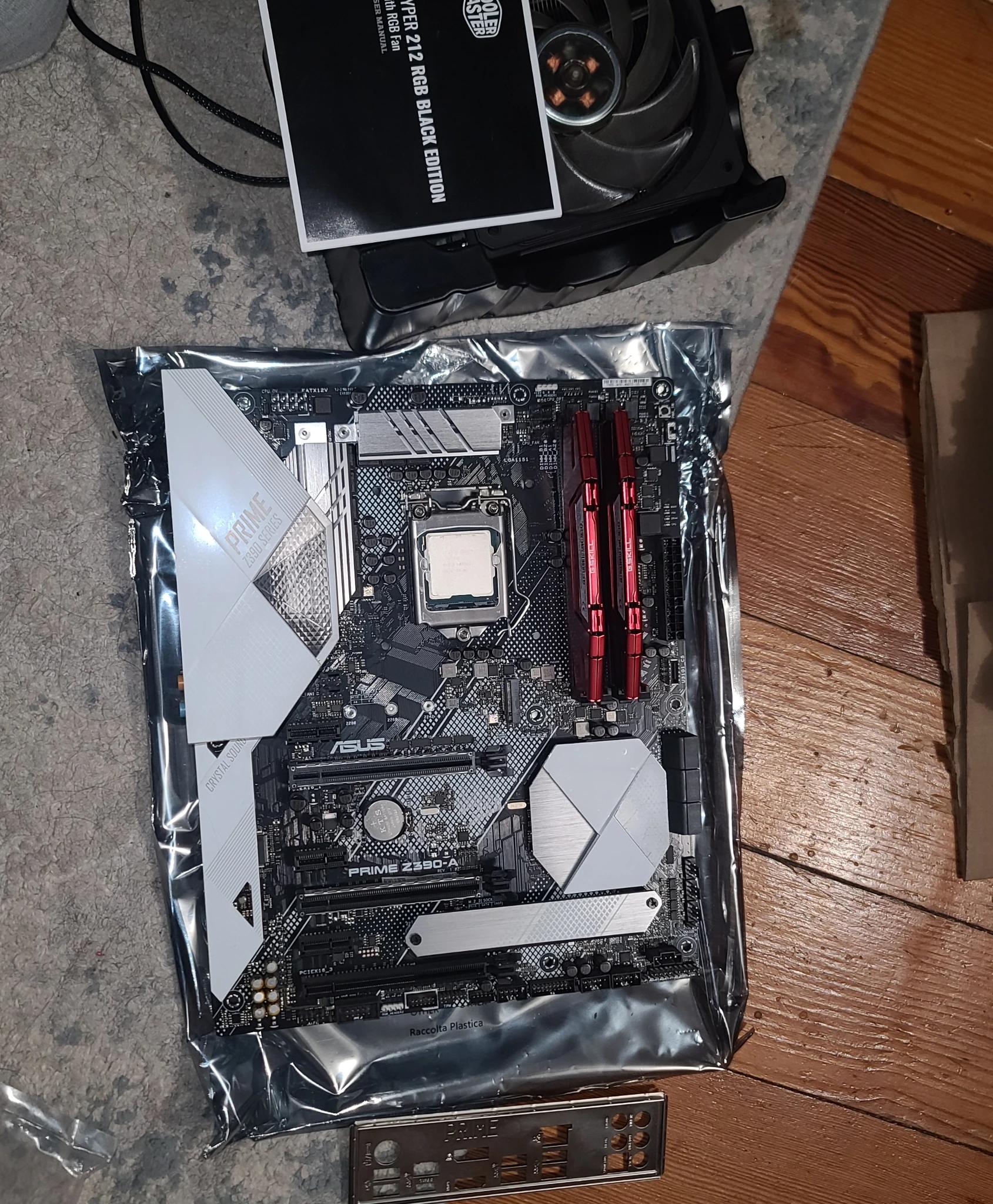 FOR SALE! Asus PRIME Z390-A ATX LGA1151 Motherboard + Intel Core i7-9700K Ram and cooler incl.