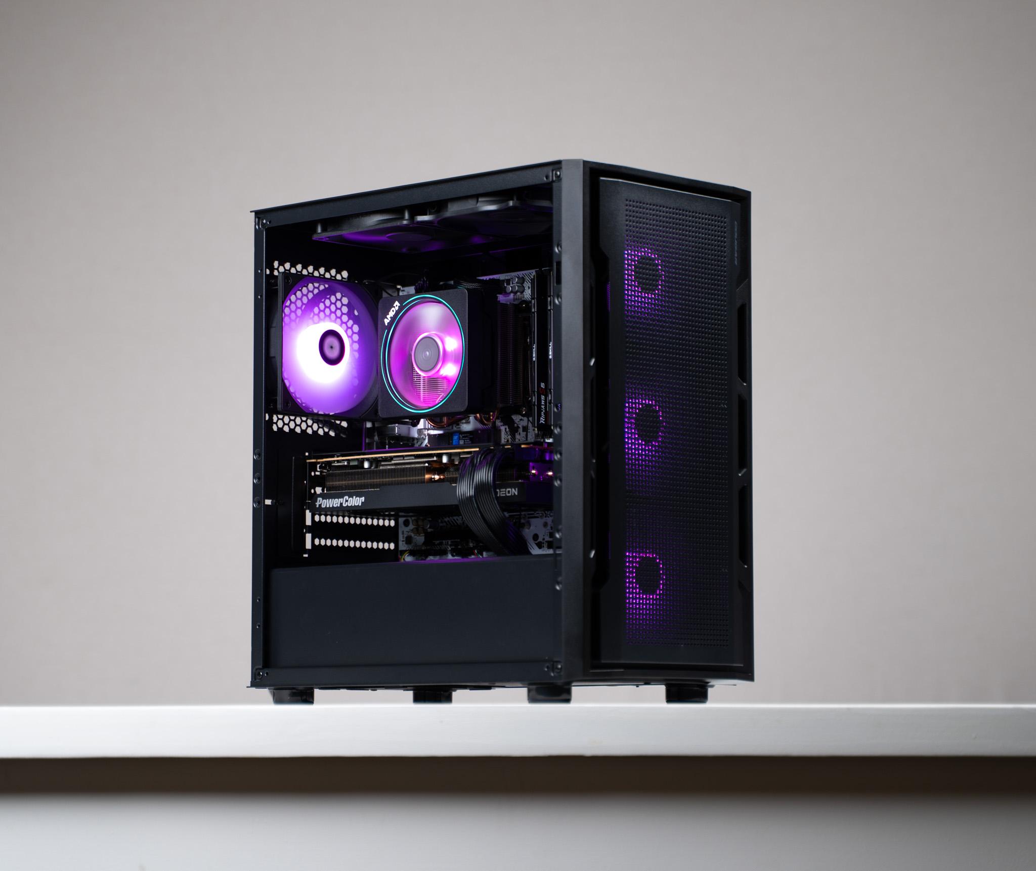 "Specform" RX 7800 XT Ryzen 5 7600X 1TB 32GB Windows 11 Pro Gaming PC