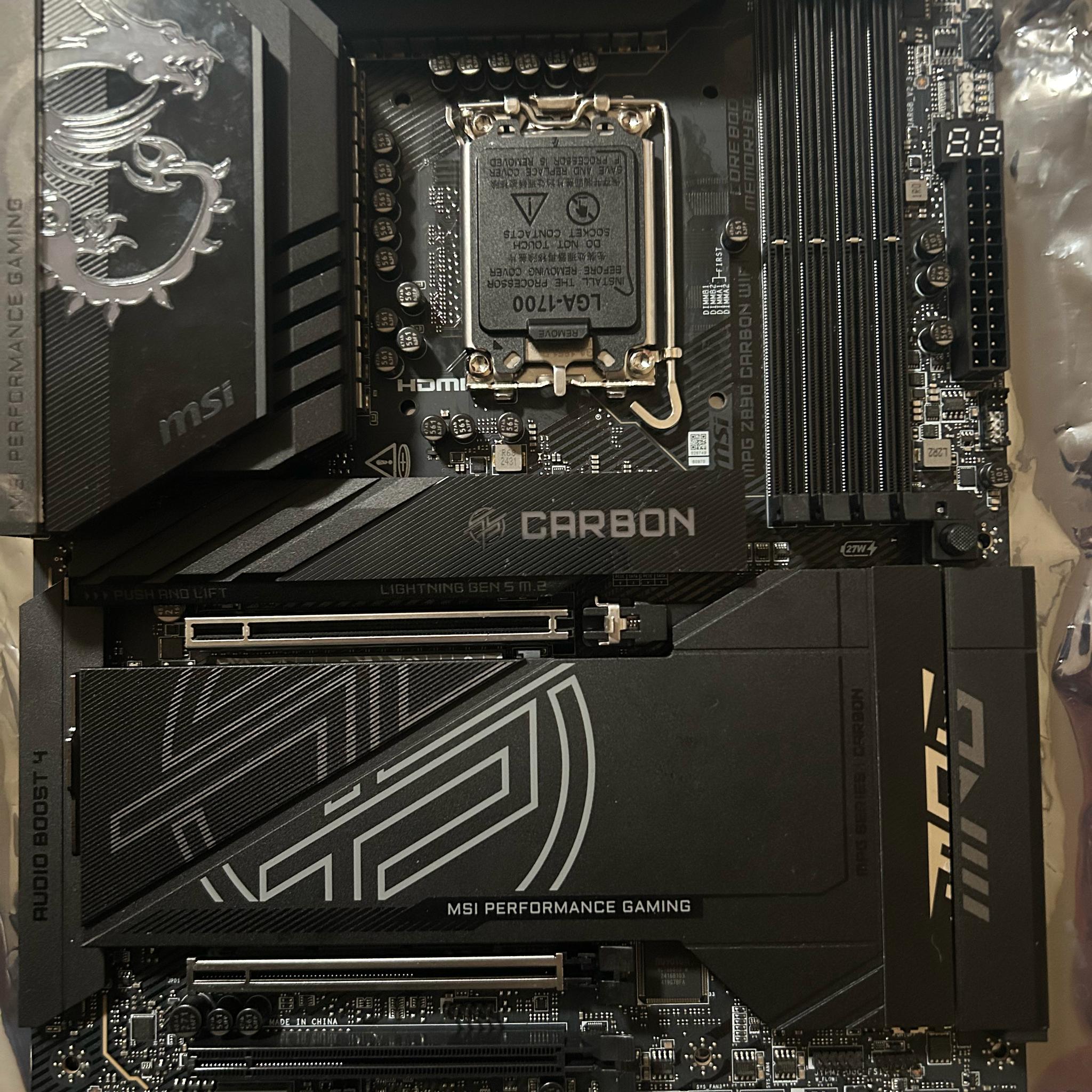 MSI MPG Z890 CARBON WIFI