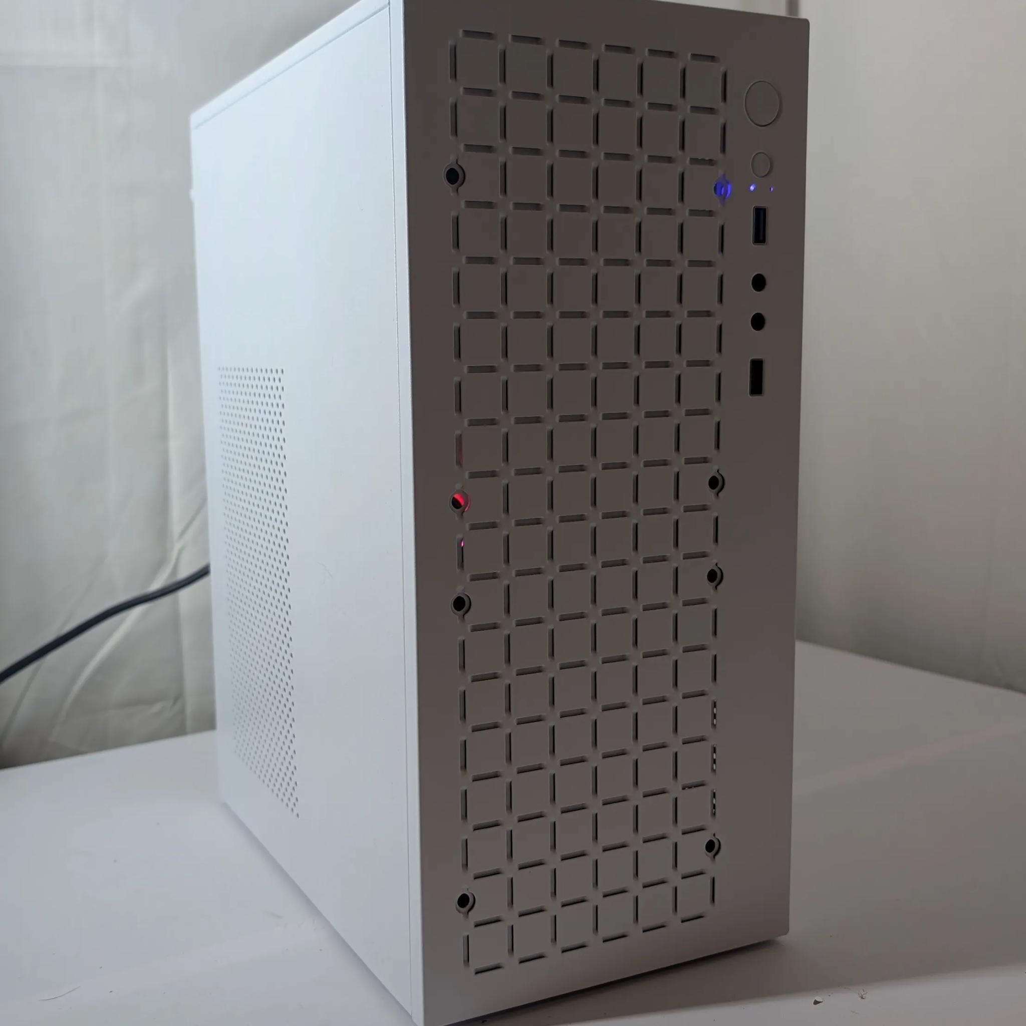 🔥 Compact High-Performance Gaming PC – RX 570 8GB | 32GB DDR4 | Xeon 2680 v4 🔥