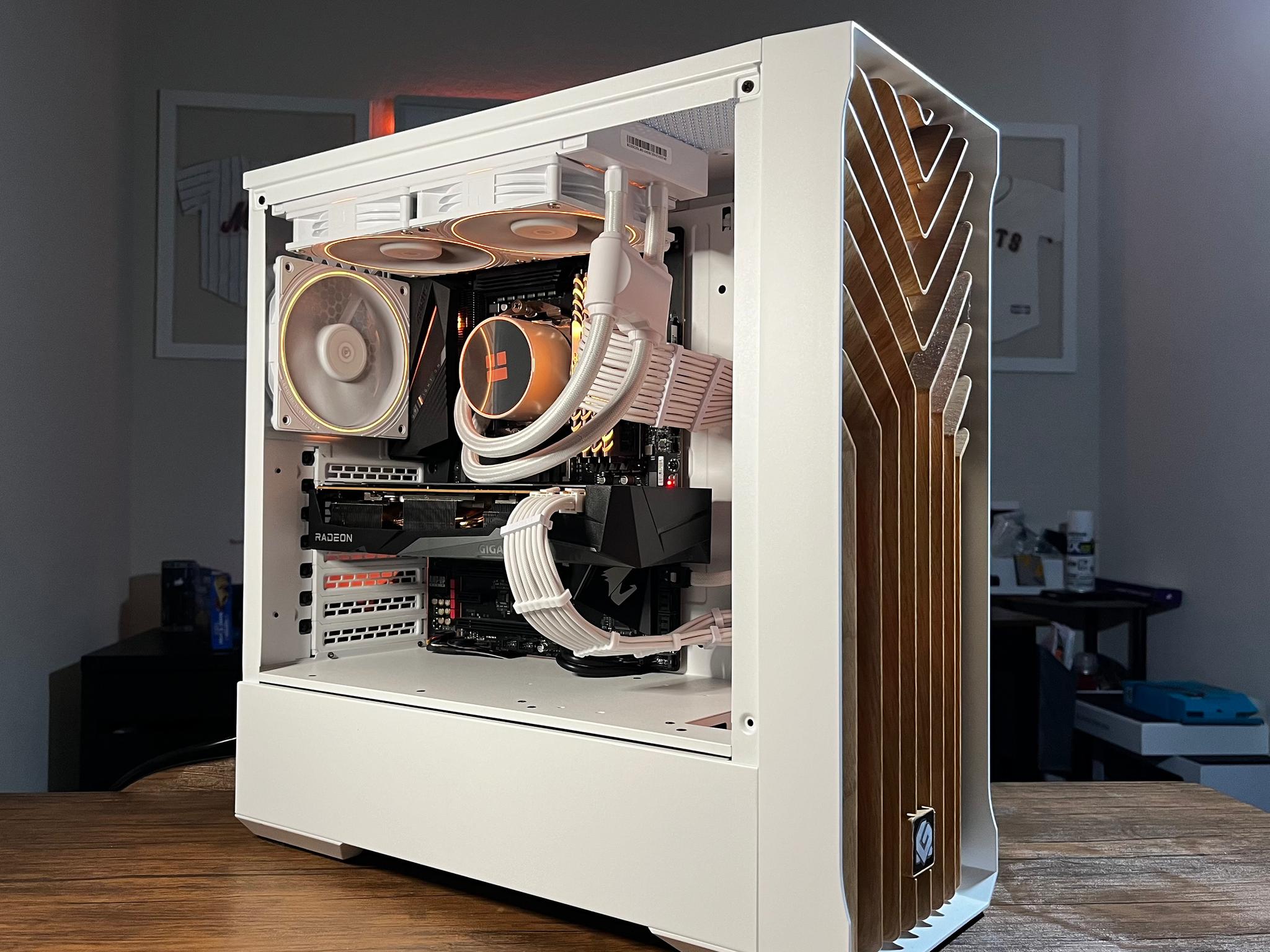 White Gaming PC (RYZEN 5 5600 +RX 6750xt)