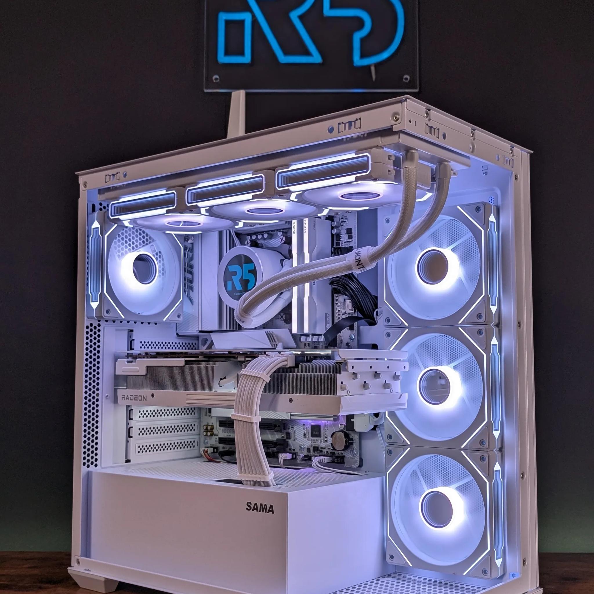 RX 7900XT 20GB // Ryzen 7800x3D // 32GB DDR5 // 2TB Gen4 NVMe // WiFi