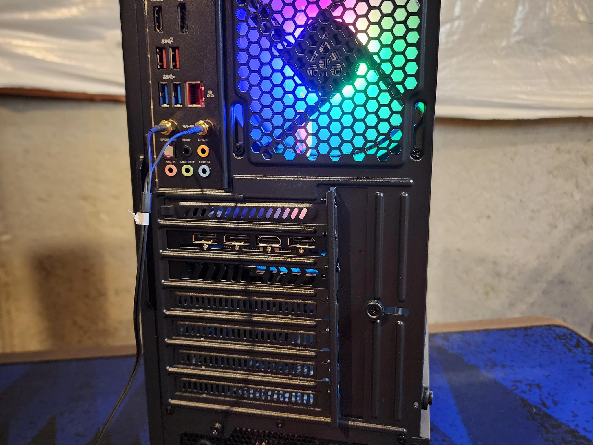 RX 6600 XT / i7-9700K - Custom Gaming Computer
