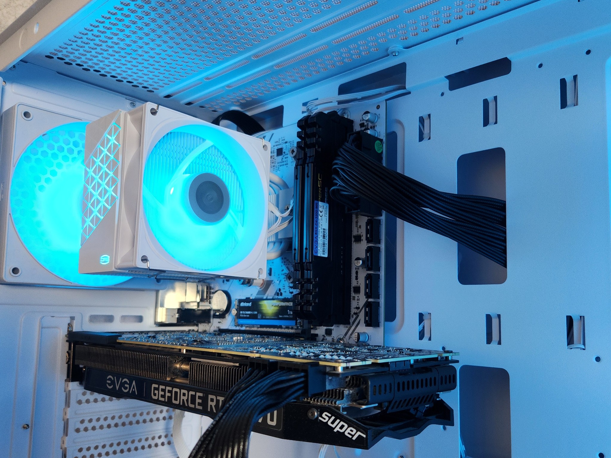 🤍NVIDIA RTX 2070 Super | Ryzen 5 3600 | 16GB DDR4 | 1TB SSD | WIFI + BT | Win11 | RGB |
