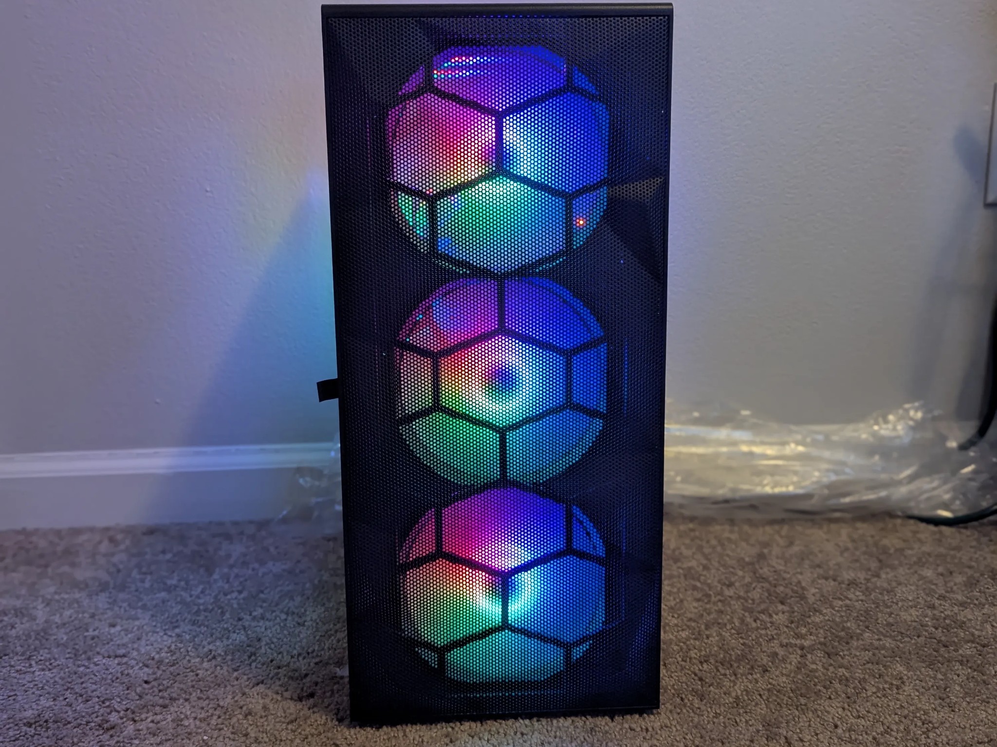 GTX 1070 Ti Gaming PC (i7-6700k + 32GB RAM + WiFi)