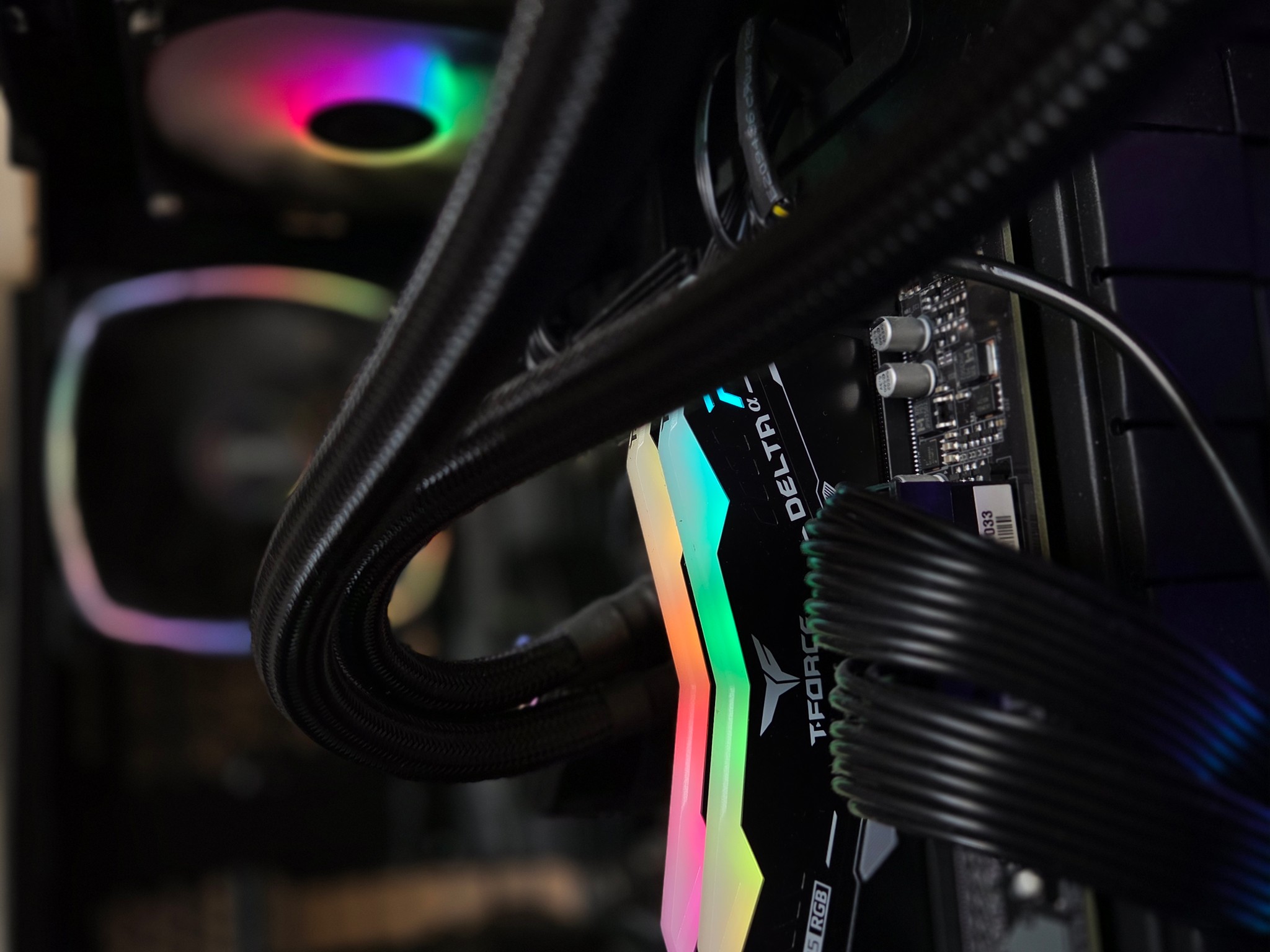 💻 RTX 4070 Gaming PC 💻| lian Li | Ryzen 5 7600X | DDR5 | 32GB RAM | LCD Fans | WiFI