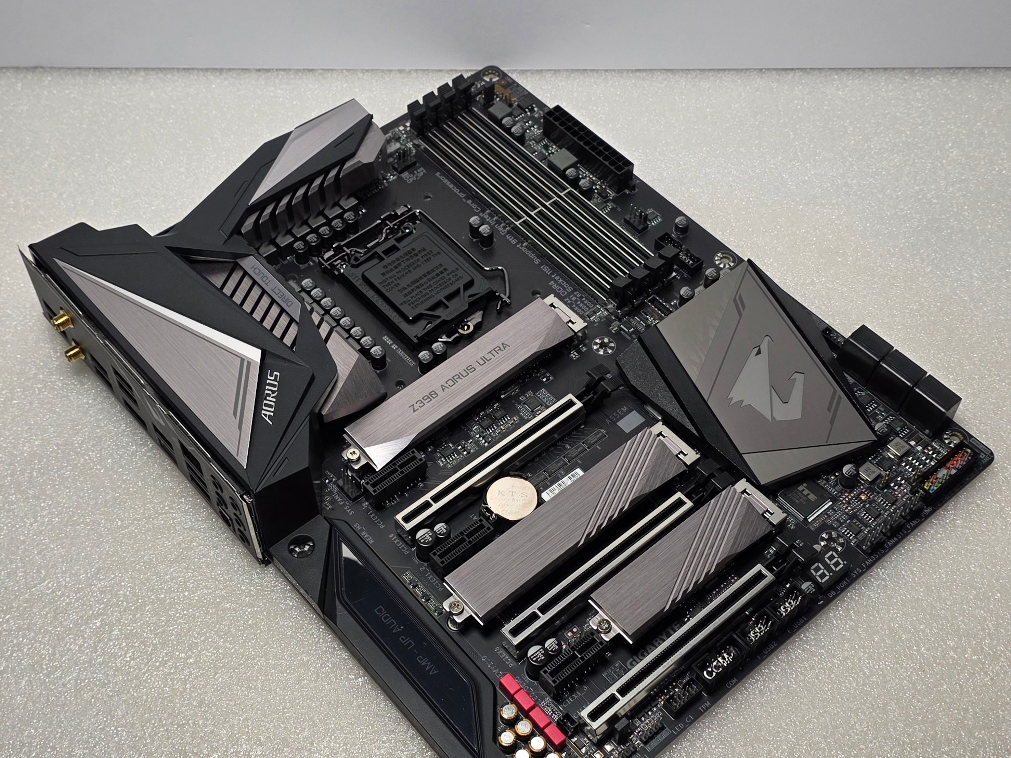 Gigabyte Z390 AORUS Ultra Intel LGA 1151 DDR4 Motherboard (ACCESSORIES INCLUDED)