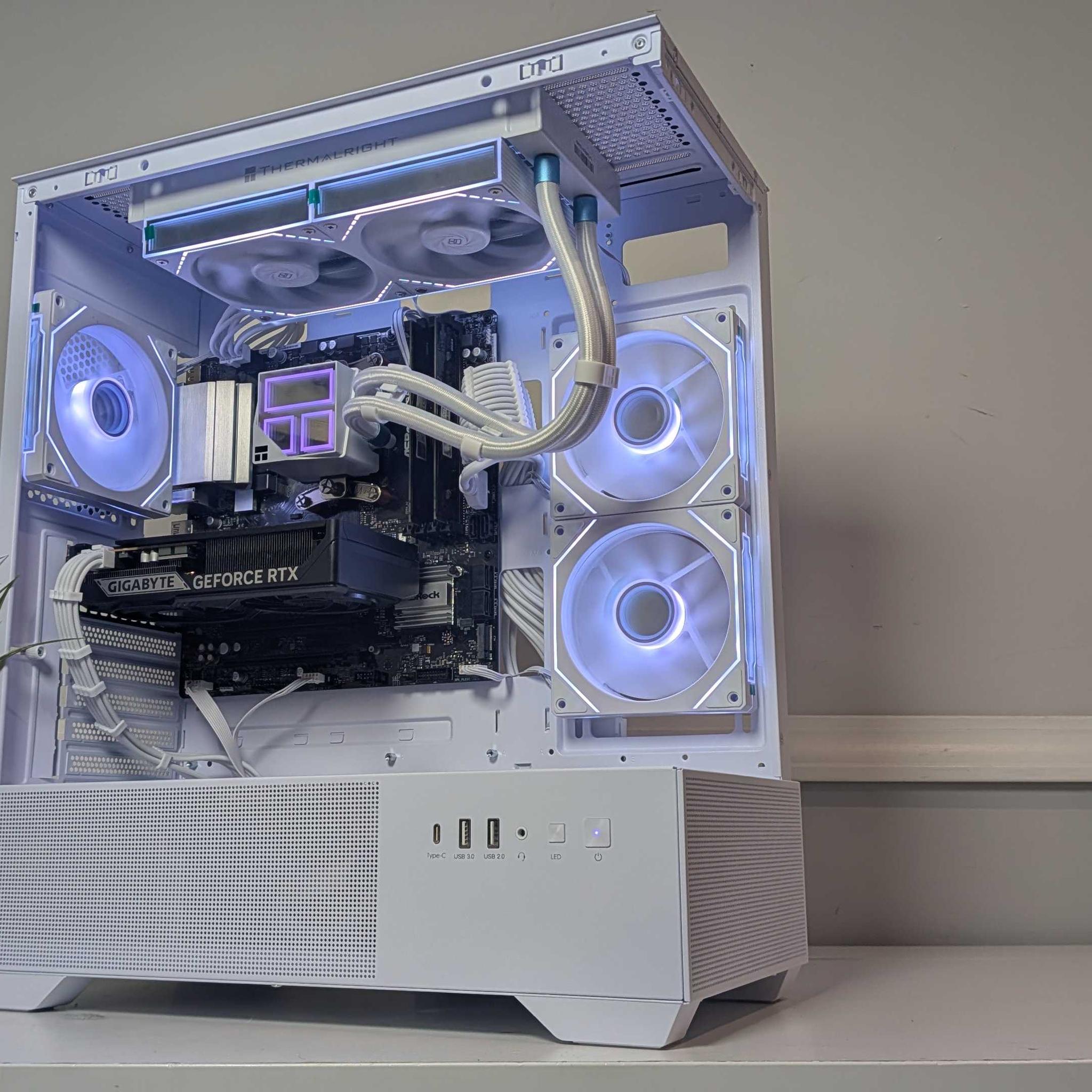 RTX 5060 | RYZEN 5 3600 | 16GB RAM | 1TB SSD | WINDOWS 11 | Mid-Range PCs