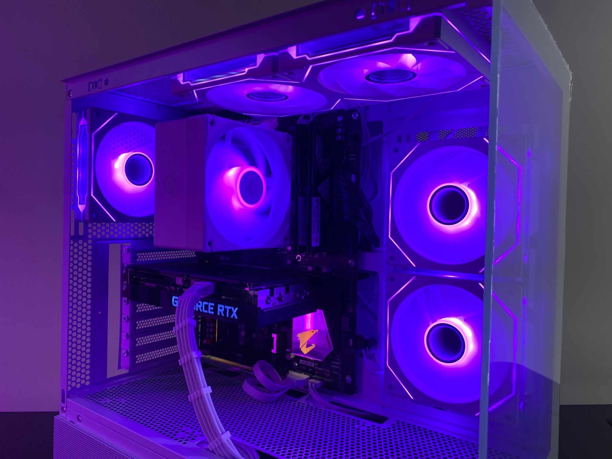 White RGB Gaming PC | RTX 3060 12GB | Ryzen 5 3600 | 16GB DDR4 3200MHz | 500GB M.2 SSD | WiFi