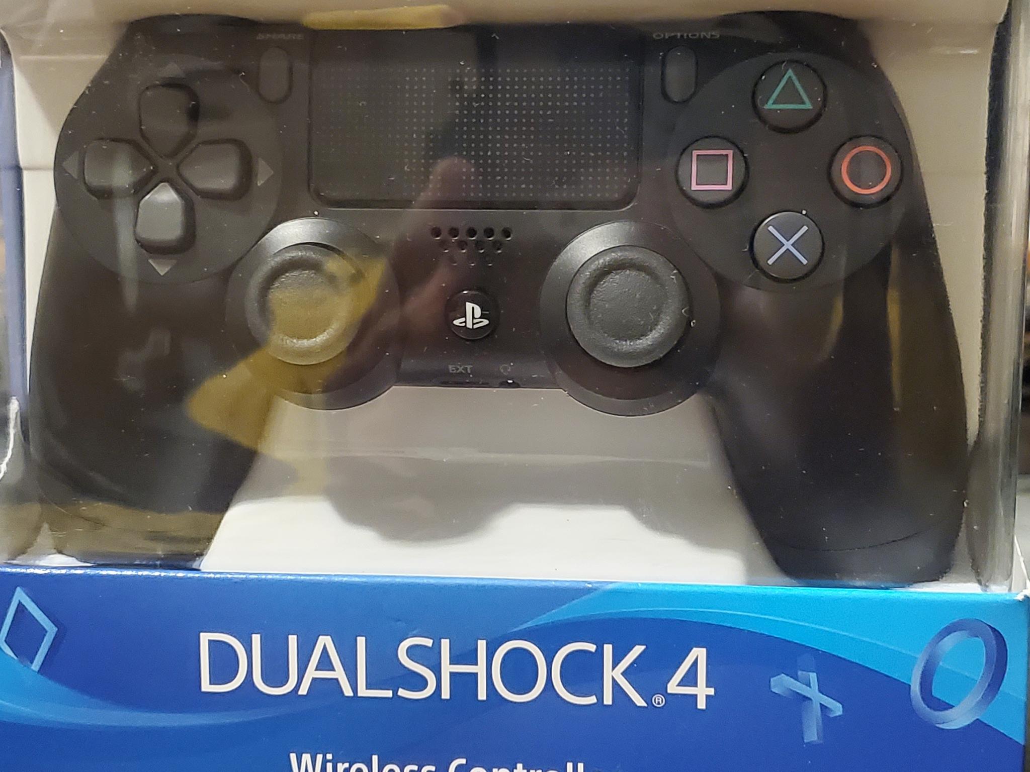 Ps4 dualshock controllers with original box