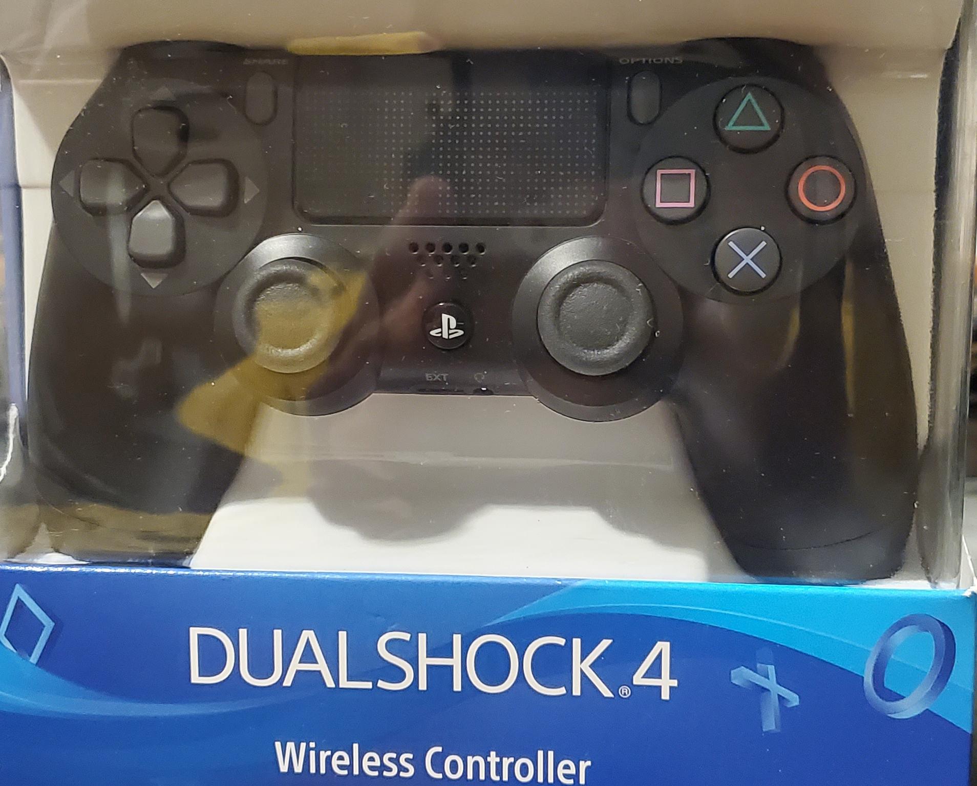 Ps4 dualshock controllers with original box