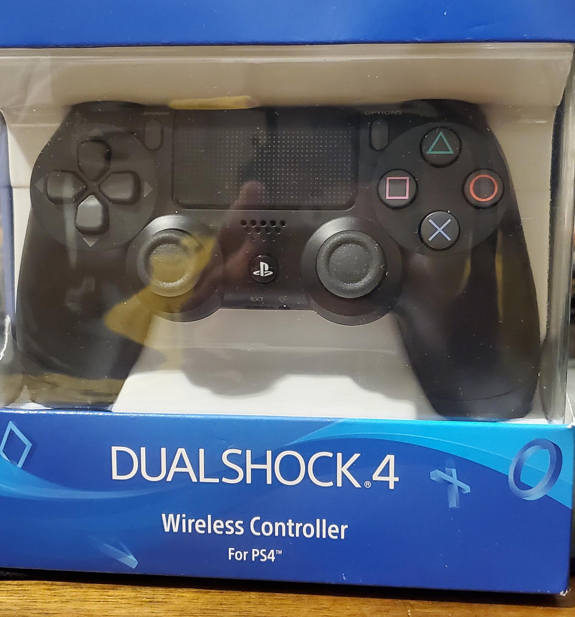 Ps4 dualshock controllers with original box