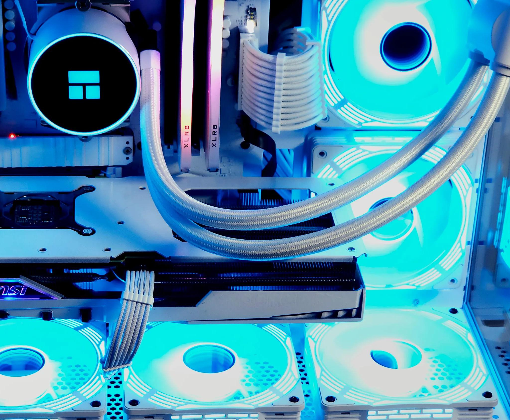 🧊❄️RTX 4070Ti/ R7 5800X 3D Gaming PC Computer