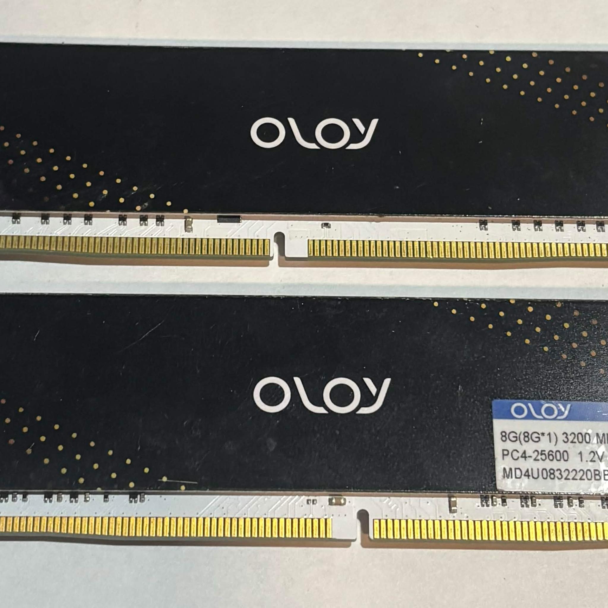 OLOy 16GB (2x8GB) DDR4 3200MHz Desktop Memory Kit | White Heatsinks | Tested Working