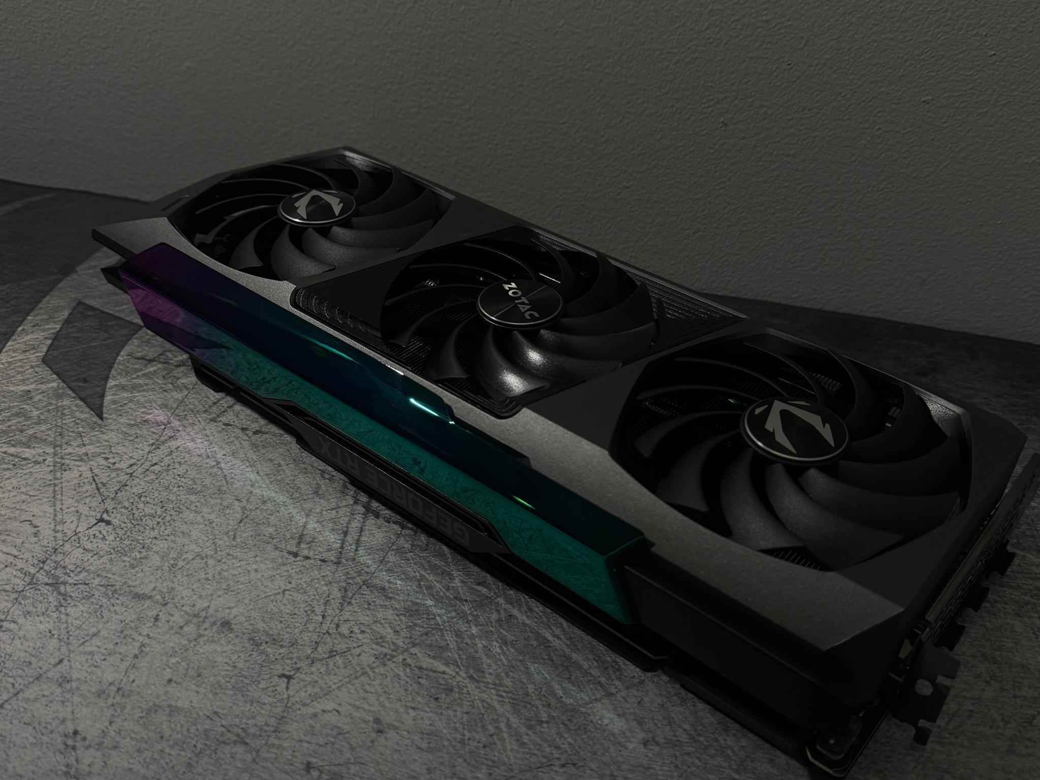 ZOTAC AMP Extreme Holo GeForce RTX 3090 Ti