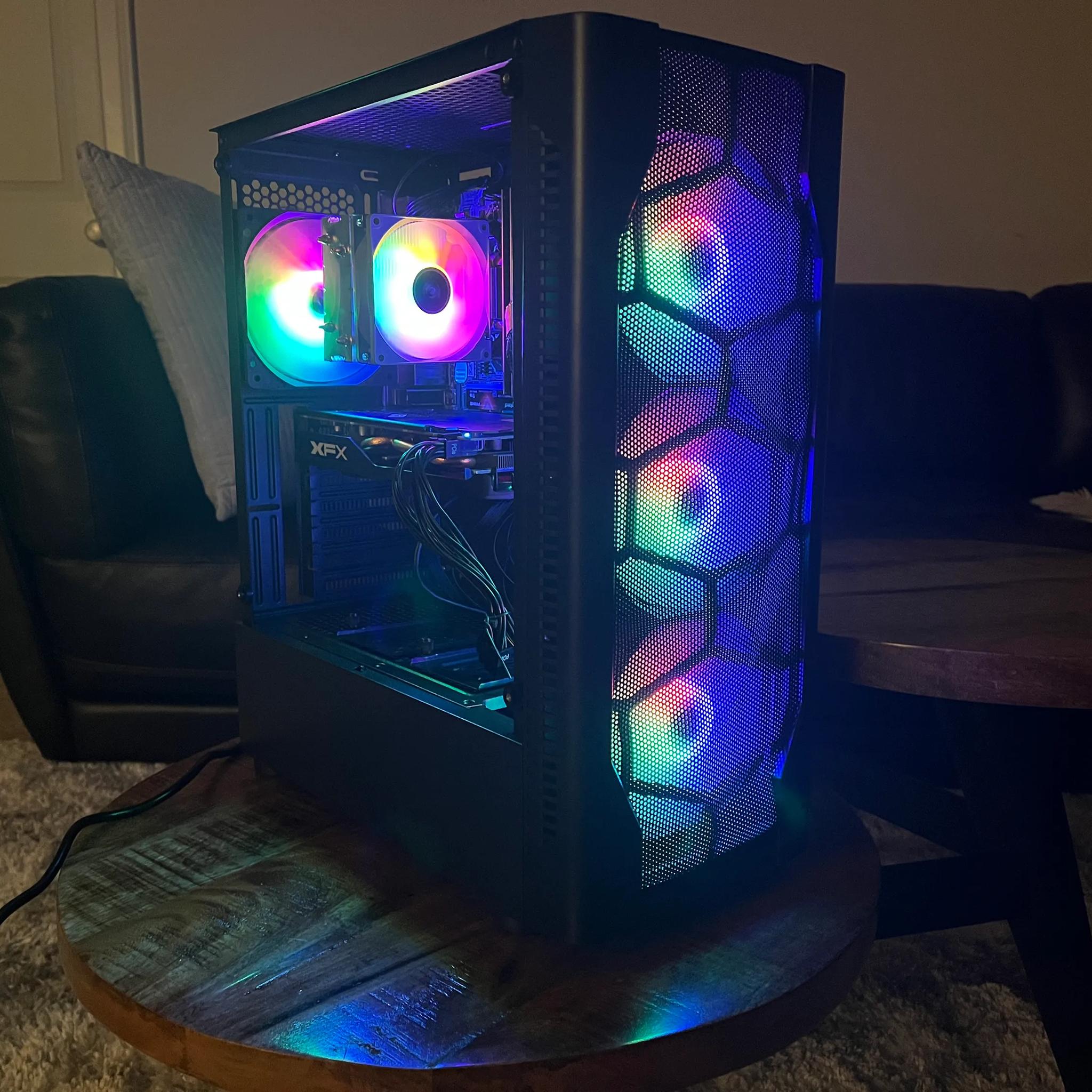 RX 580 | Intel I5 | 1tb SSD | 16GB Ram | Windows 10 Activated