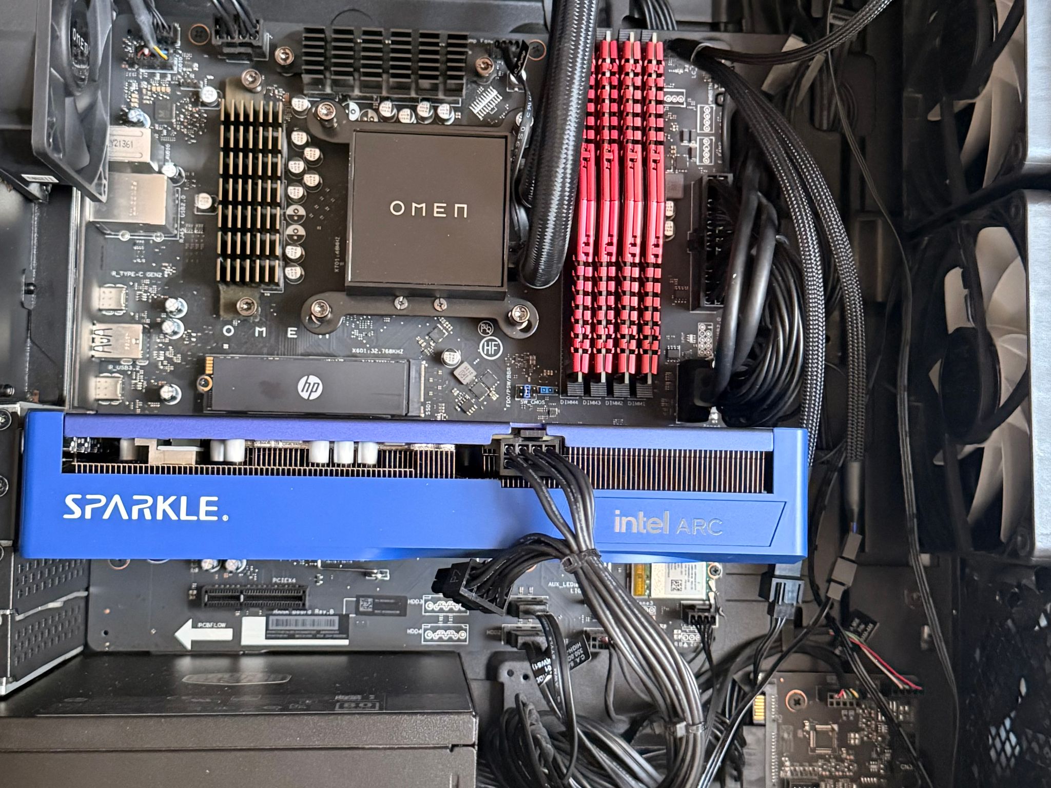⚡️🫳🏻 RYZE OF THE ARC OMEN 🔷AMD R7 5800X🔥AIO 32GB DDR4 HP 1TB SSD GEN4 ✅ARC B570 OC⚡️10GB 800W🔌