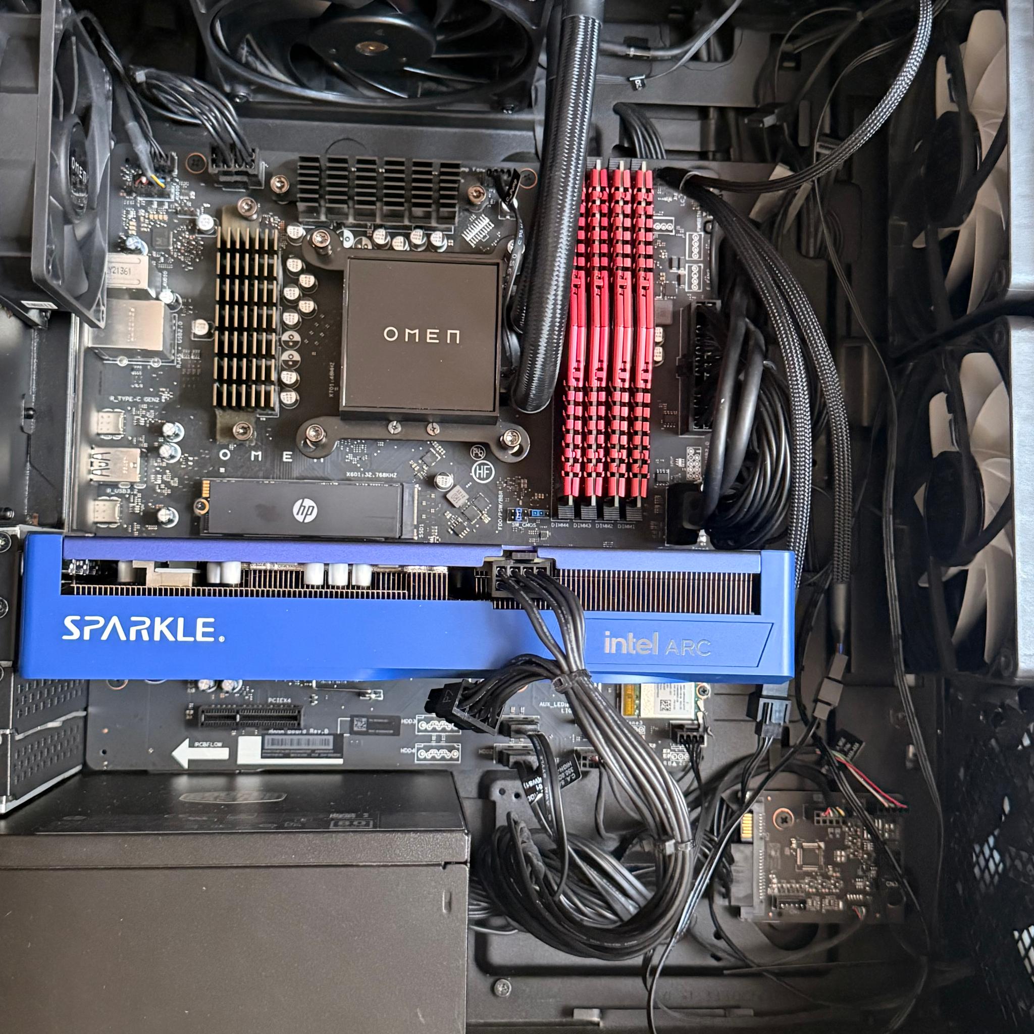 ⚡️🫳🏻 RYZE OF THE ARC OMEN 🔷AMD R7 5800X🔥AIO 32GB DDR4 HP 1TB SSD GEN4 ✅ARC B570 OC⚡️10GB 800W🔌