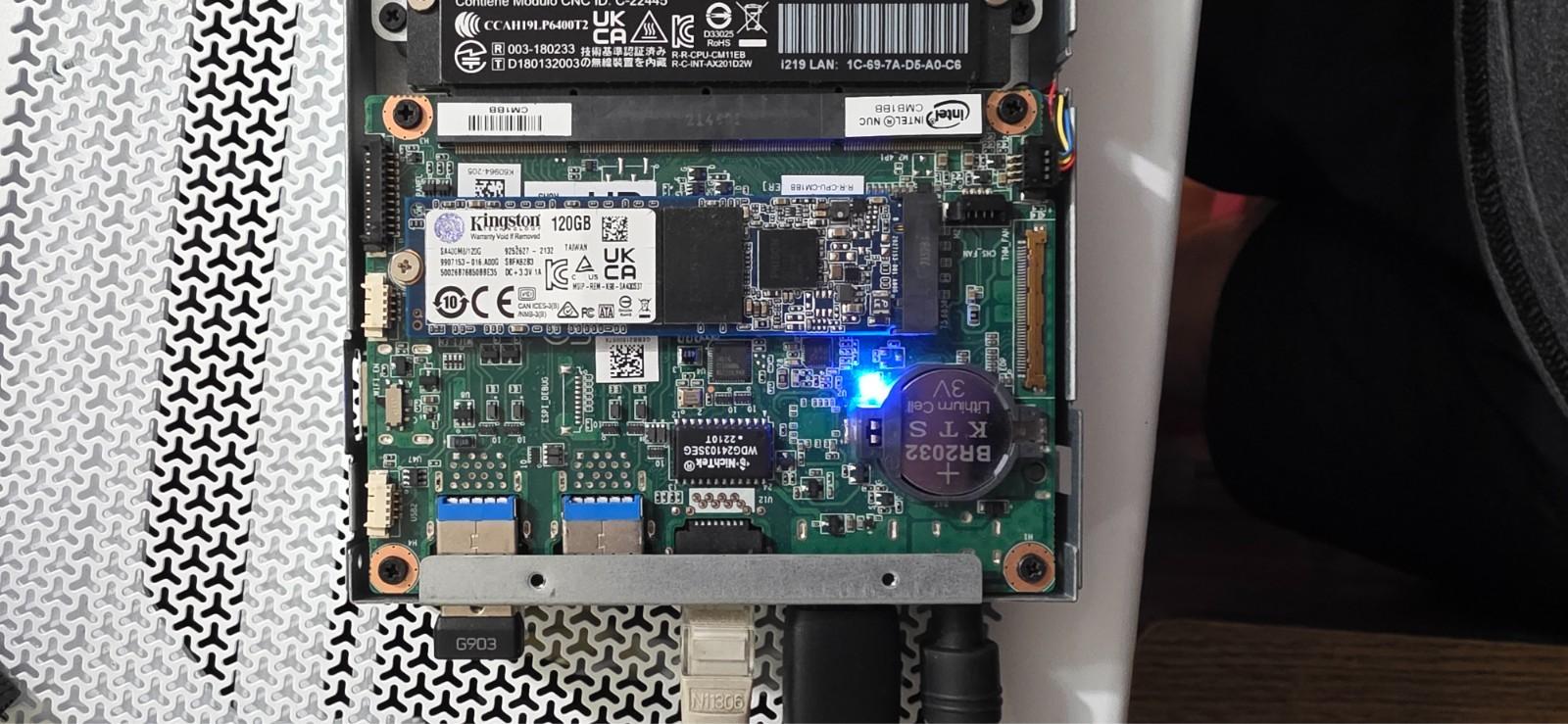 Intel BKCMA1BB NUC Assembly Element (DOES NOT INCLUDE COMPUTE ELEMENT OR SSD)