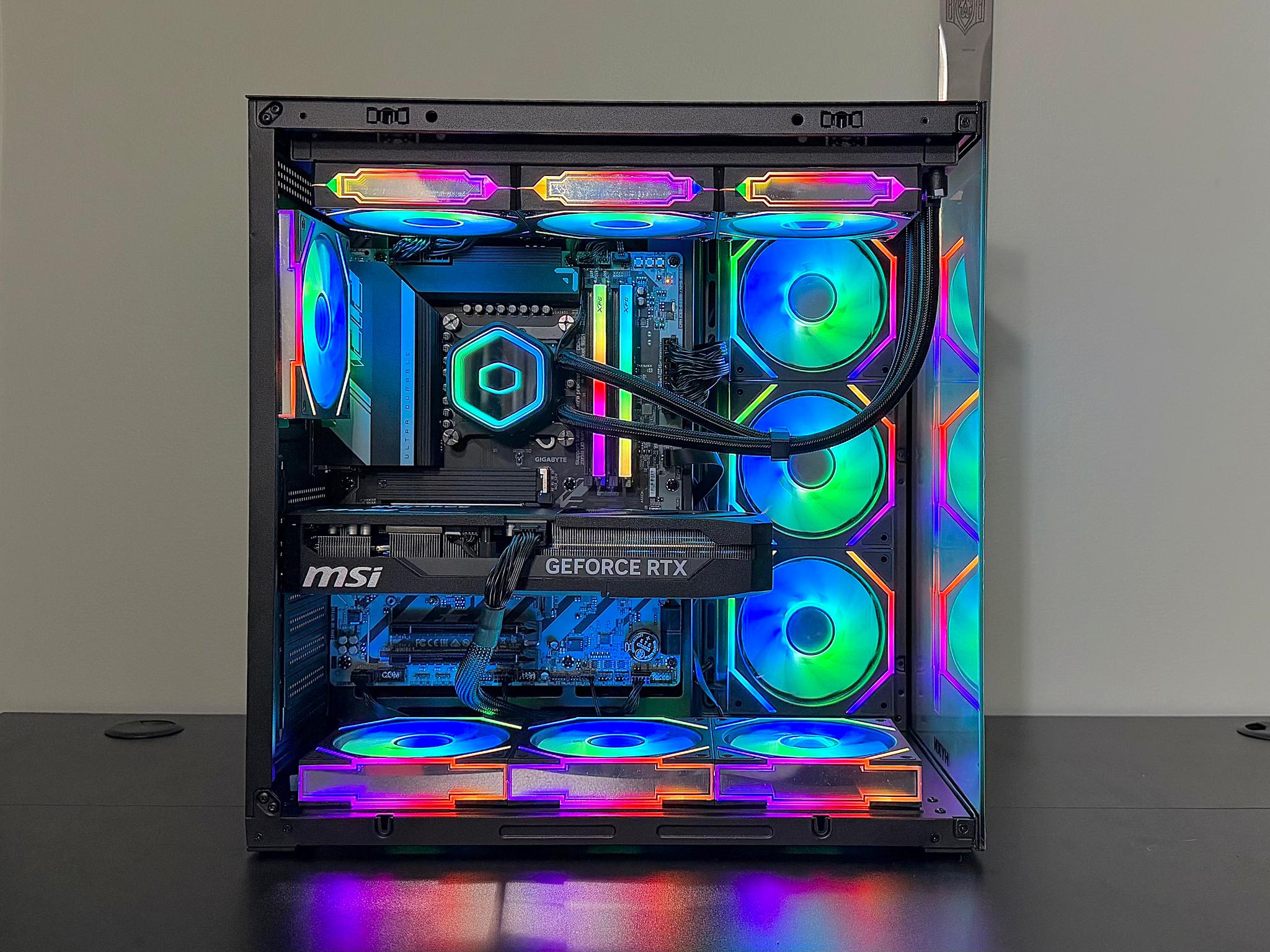 RTX 5070 ti | Intel Core Ultra 7 265KF | 32GB ram | 2TB M.2 Gaming PC