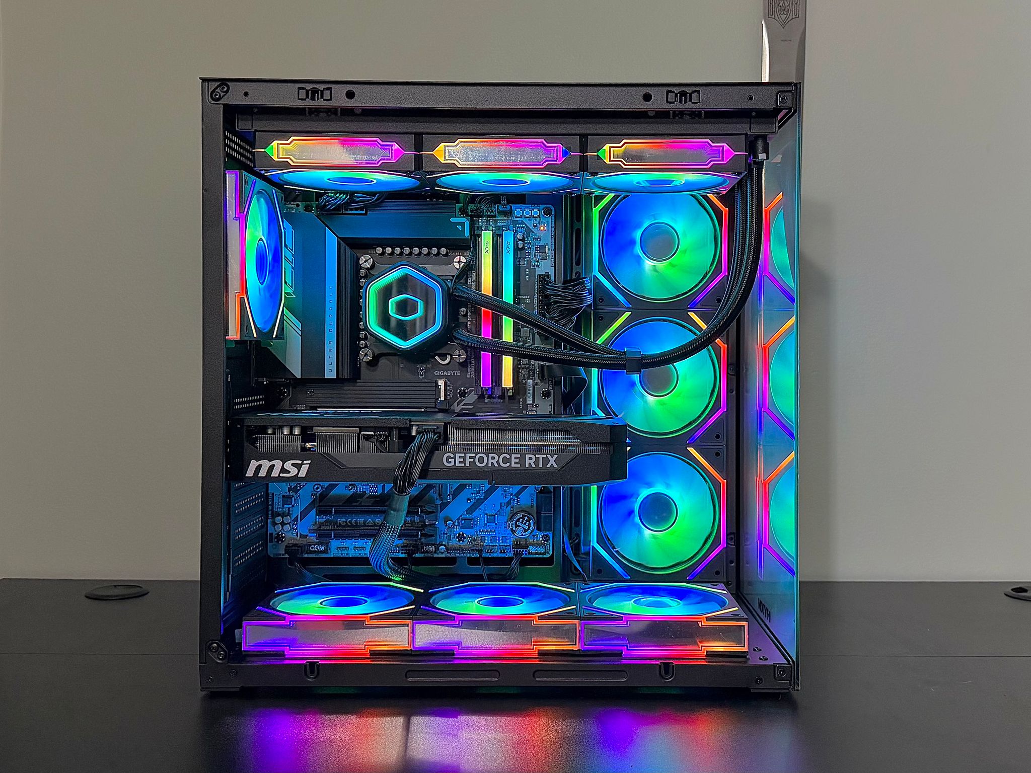 RTX 5070 ti | Intel Core Ultra 7 265KF | 32GB ram | 2TB M.2 Gaming PC