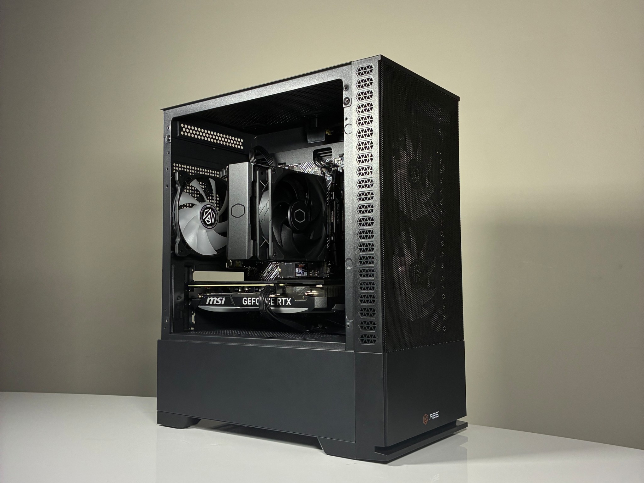 RTX 4070 | Ryzen 5 5600X | 32 GB RAM | 1 TB SSD | 1440p Ultra Gaming PC