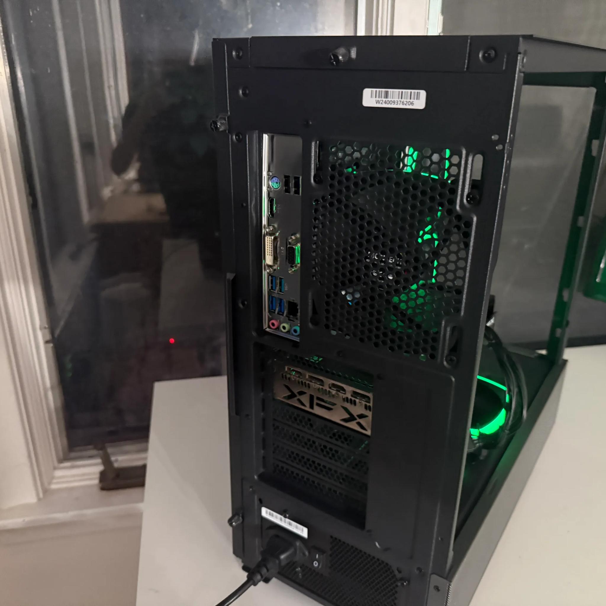 RX 6600XT / Ryzen 5 5500 | WIFI | 1TB HDD + SSD | 16GB Ram | Windows 11 Activated