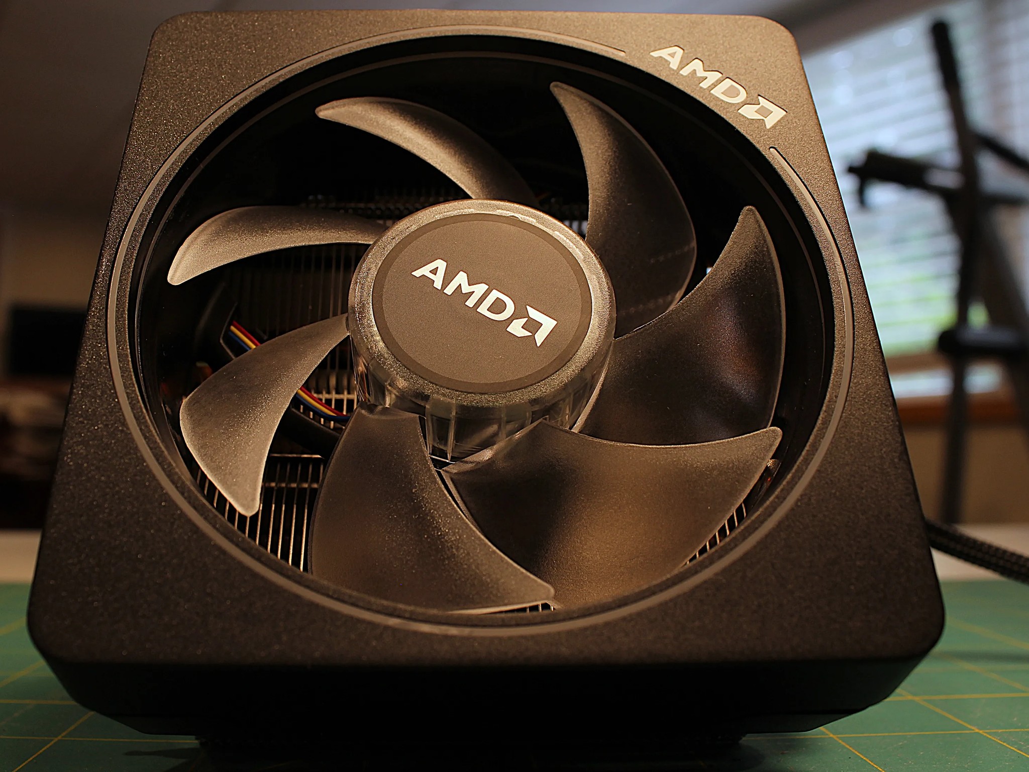 AMD Ryzen 7 2700X 8-Core Processor w/Wraith Cooler