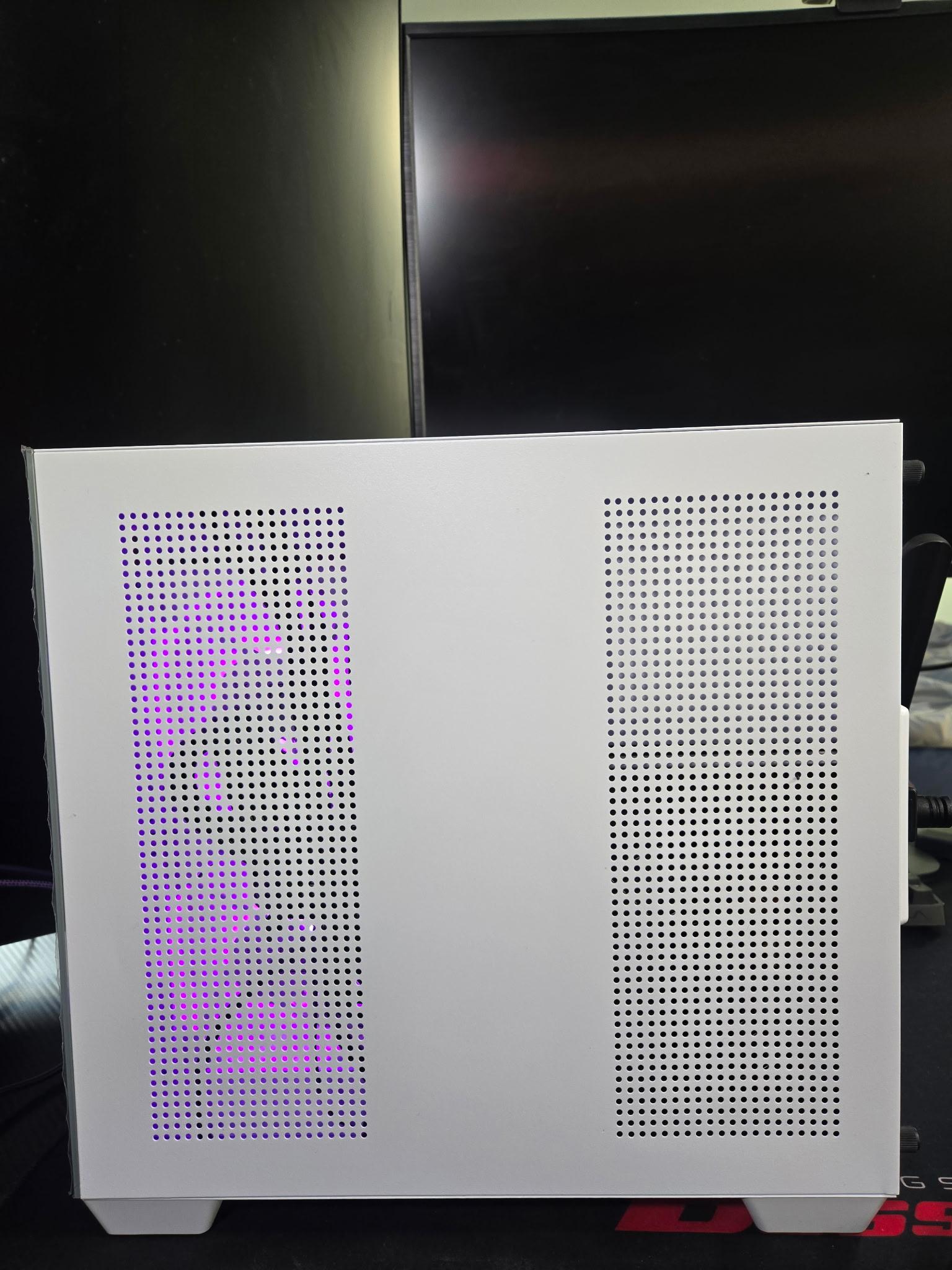 A mid ranged custom gaming pc with a Gigabyte GeForce RTX OC 2060 and an AMD Ryzen 5 5500