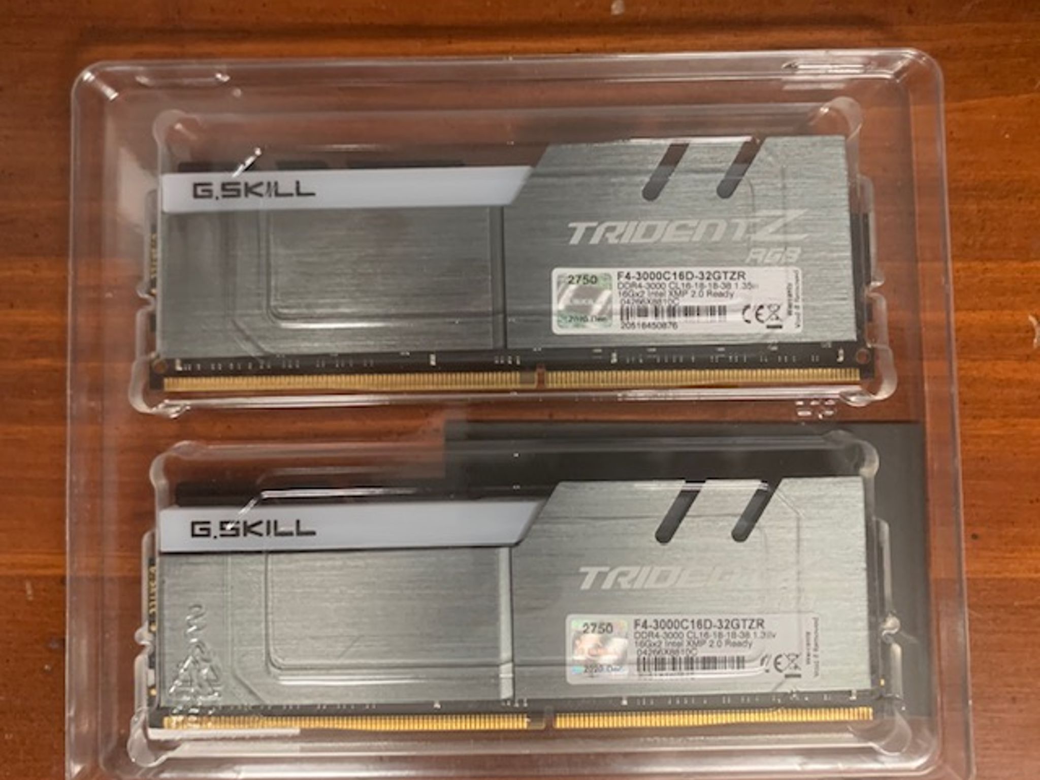 G.SKILL TridentZ RGB Series 32GB 16GBx2 288-Pin DDR4-3000 Desktop Memory