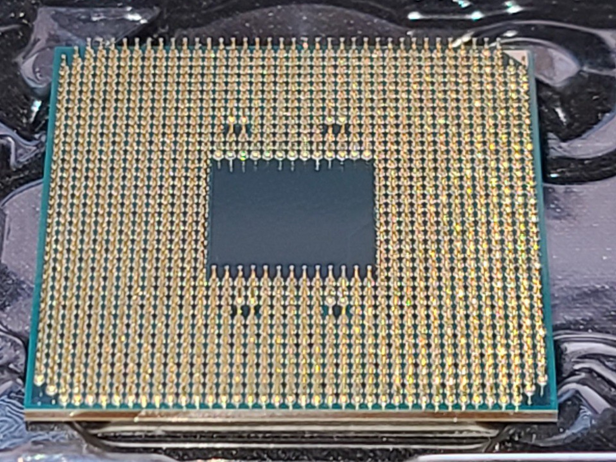 (Used) AMD Ryzen 5 2600 3.4GHz 6-Core CPU