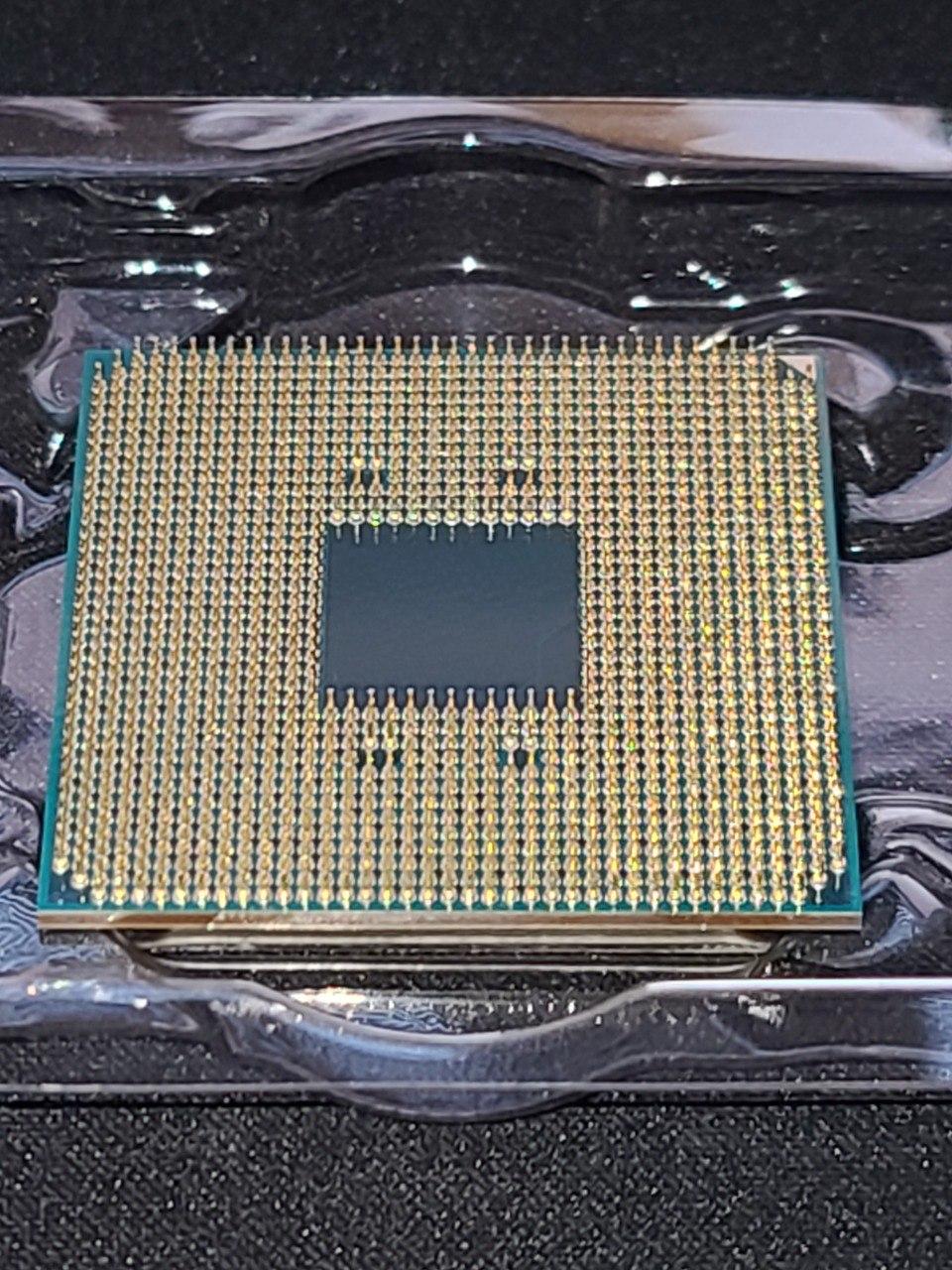 (Used) AMD Ryzen 5 2600 3.4GHz 6-Core CPU