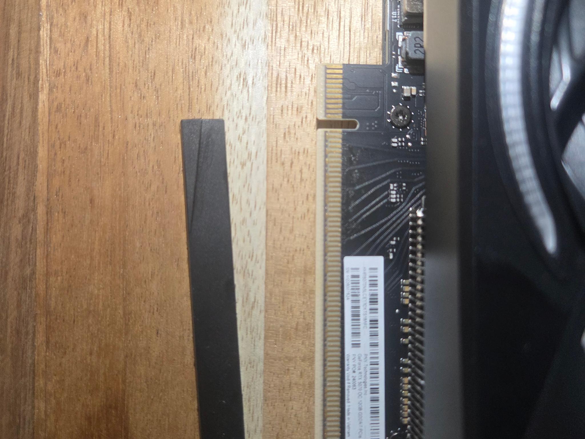 PNY GeForce RTX 5070 ARGB EPIC-X RGB OC Triple Fan - Image 5
