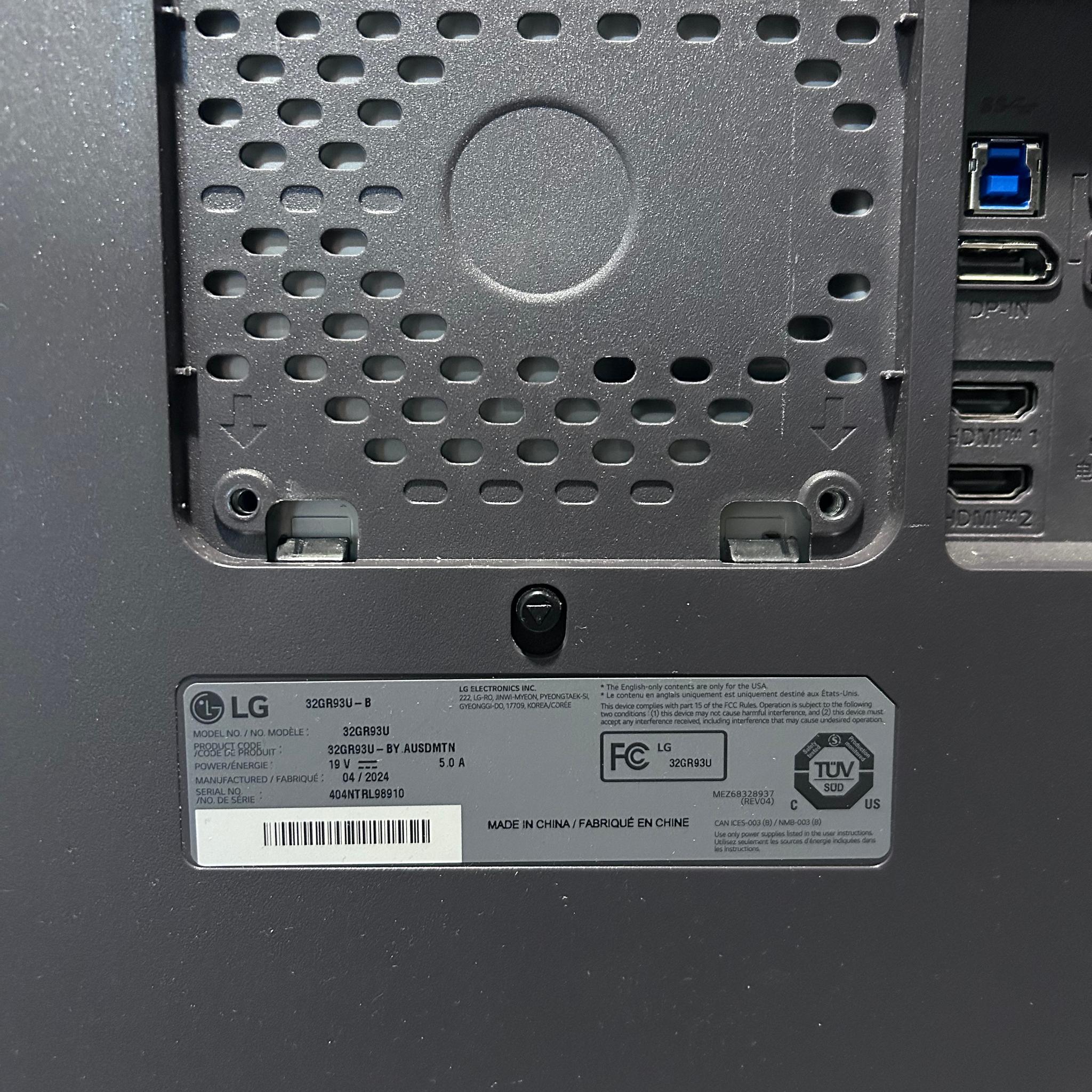 LG 32 Inch UltraGear™ 4K UHD 1ms 144Hz Gaming Monitor