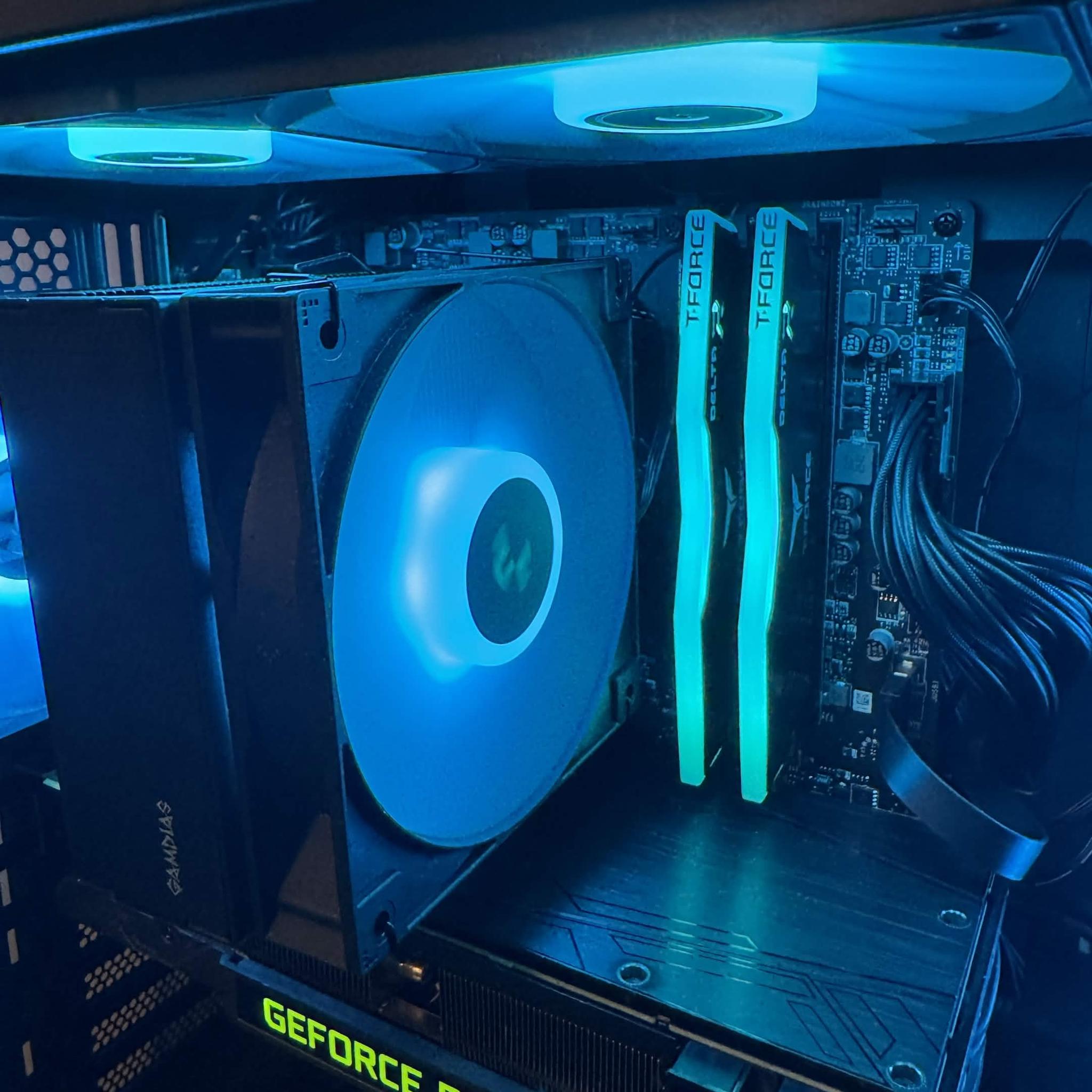 "Value King" Fishtank 1080p Gaming PC - Ryzen 5 5500 | RTX 2070 Super | 16GB DDR4 3200 | WiFi & BT